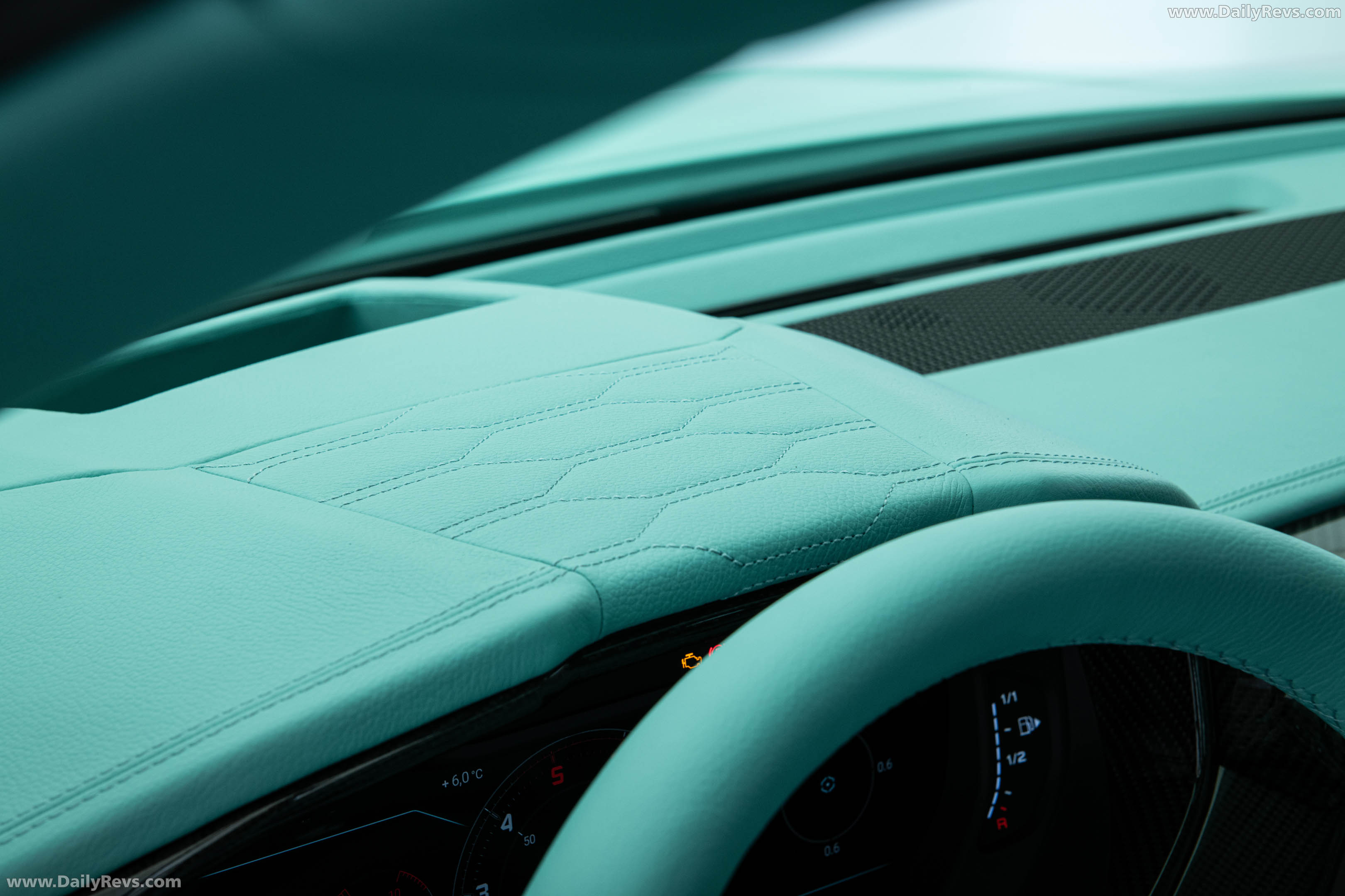 2026 Brabus 900 Mint Urus SE Interior