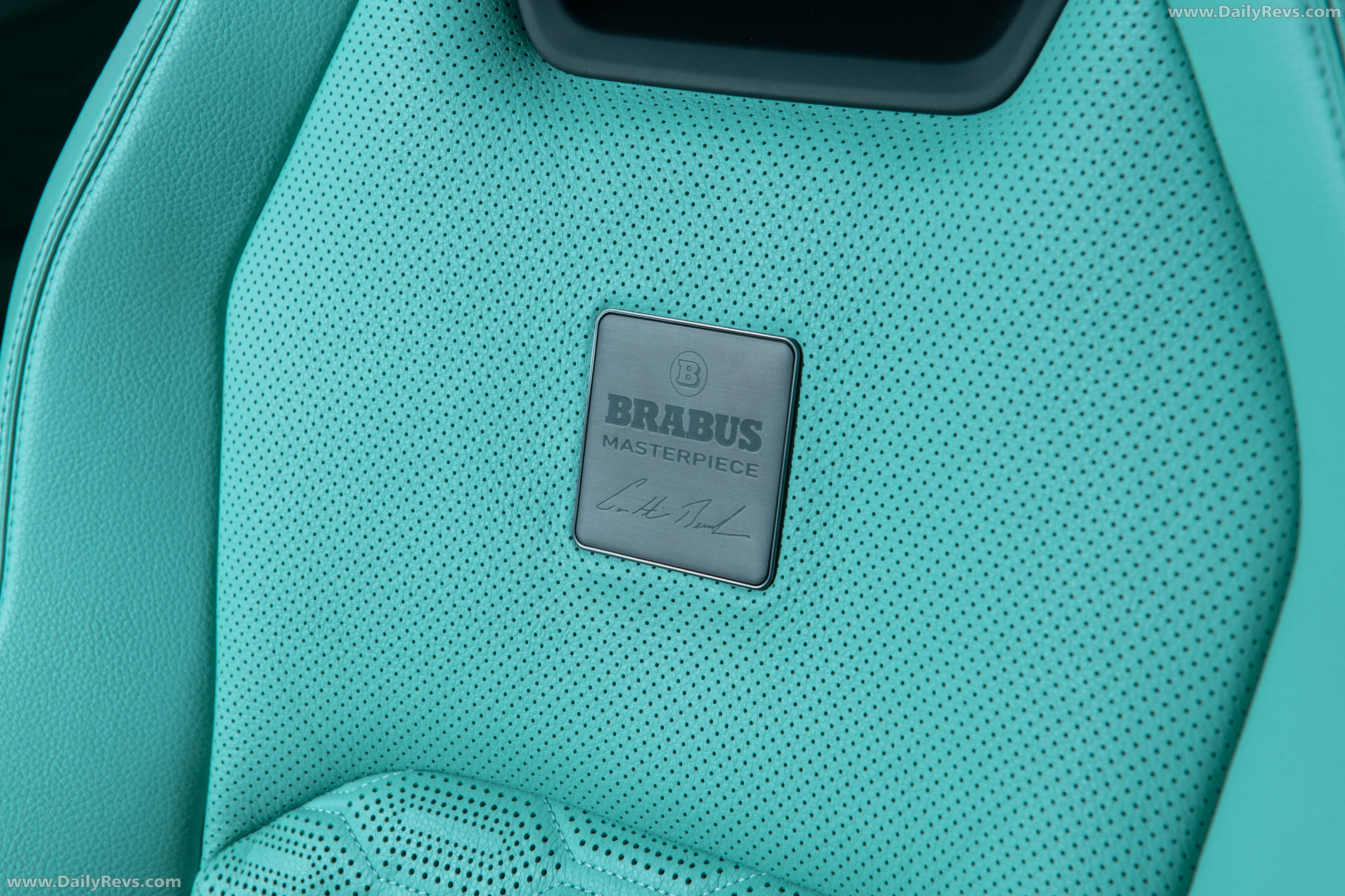 2026 Brabus 900 Mint Urus SE Interior