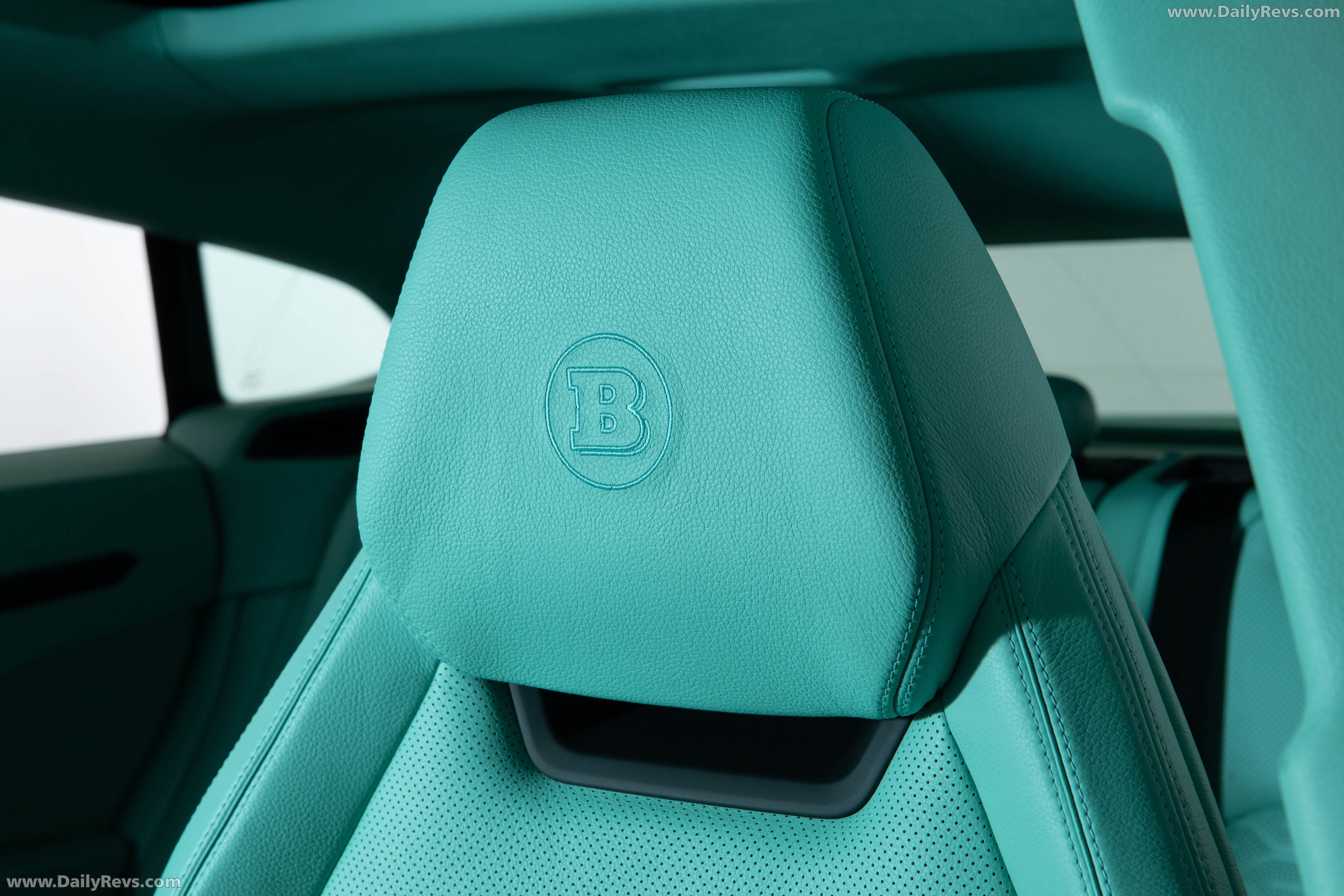 2026 Brabus 900 Mint Urus SE Interior