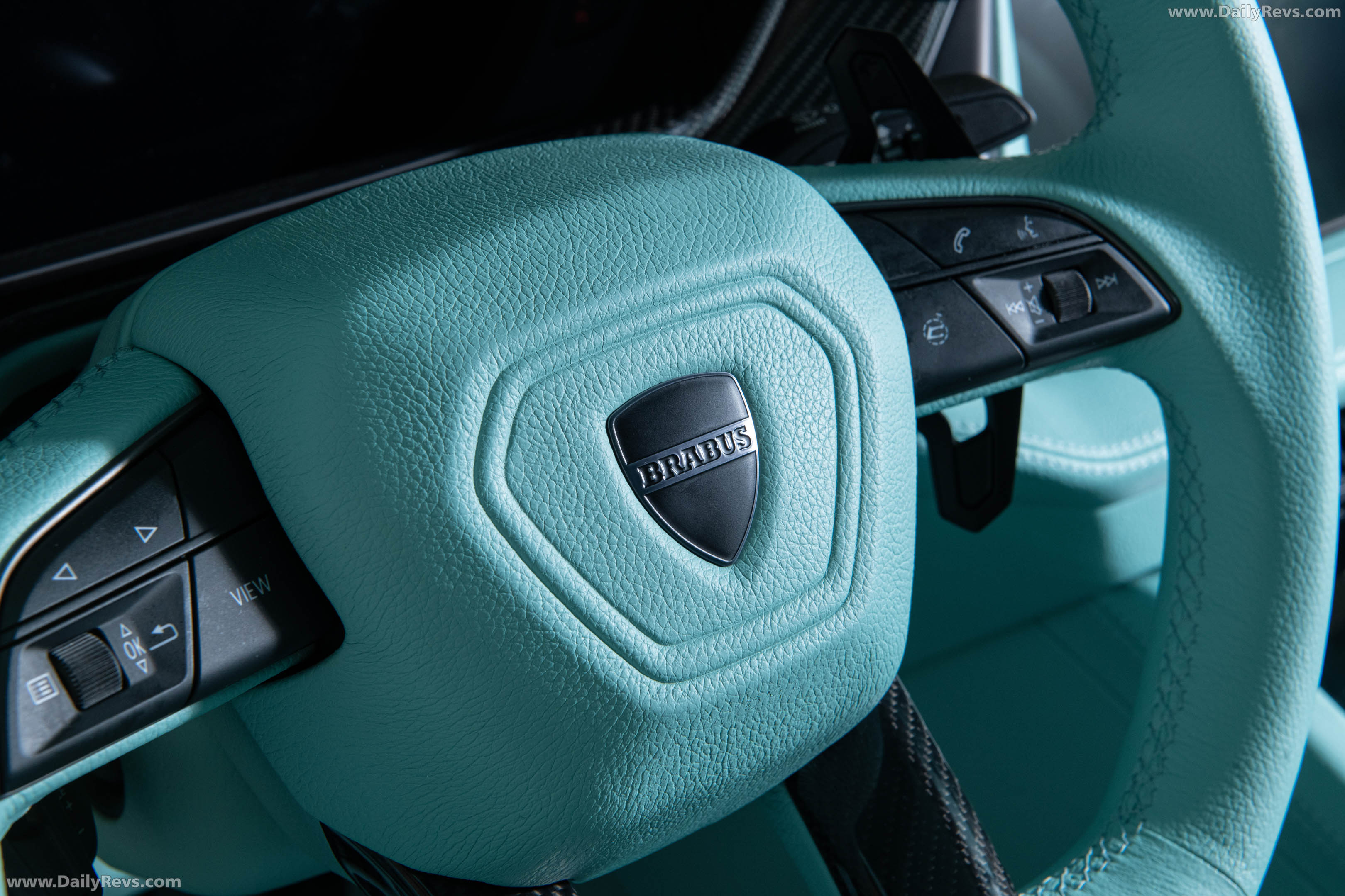 2026 Brabus 900 Mint Urus SE Interior