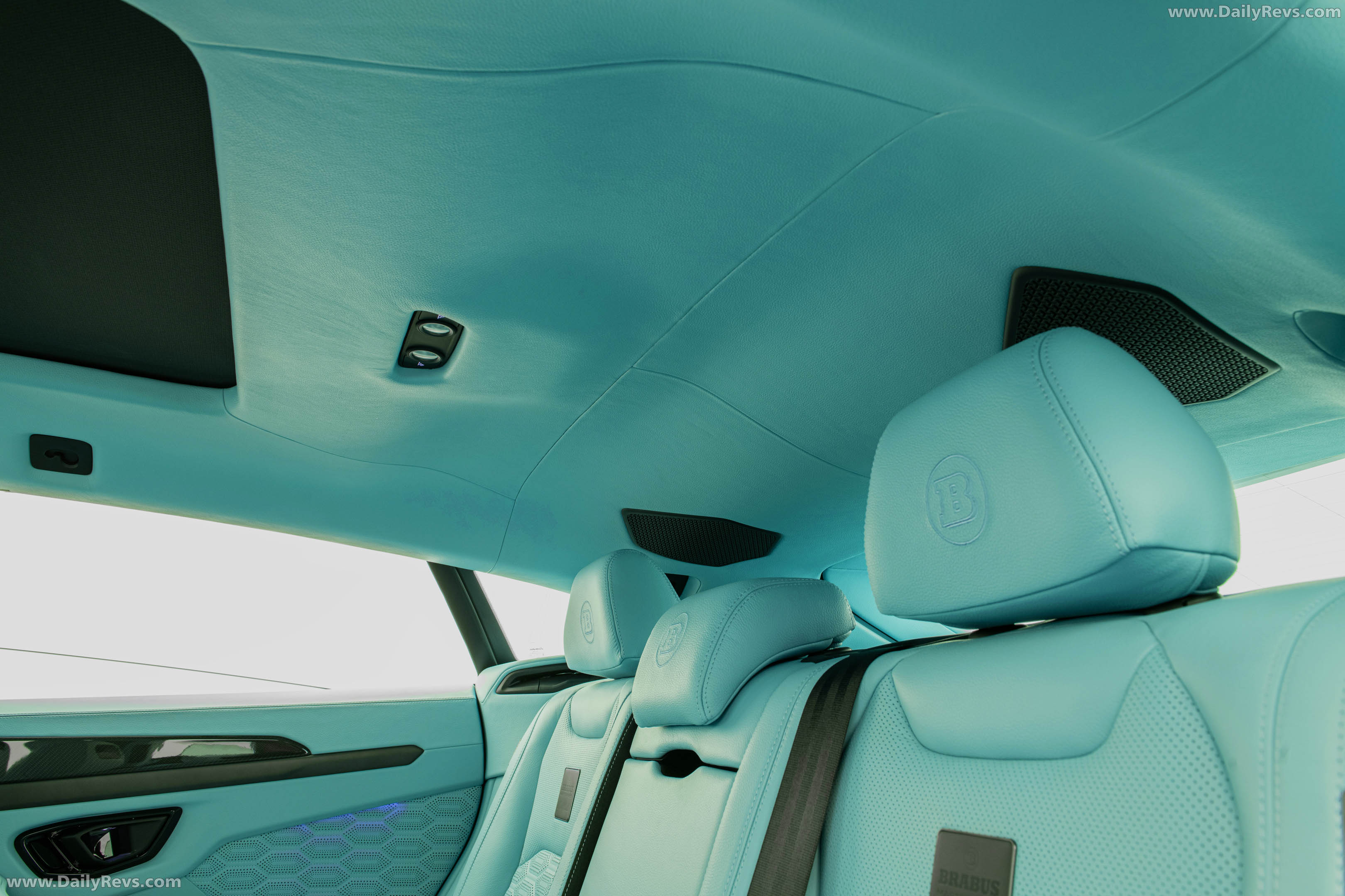 2026 Brabus 900 Mint Urus SE Interior