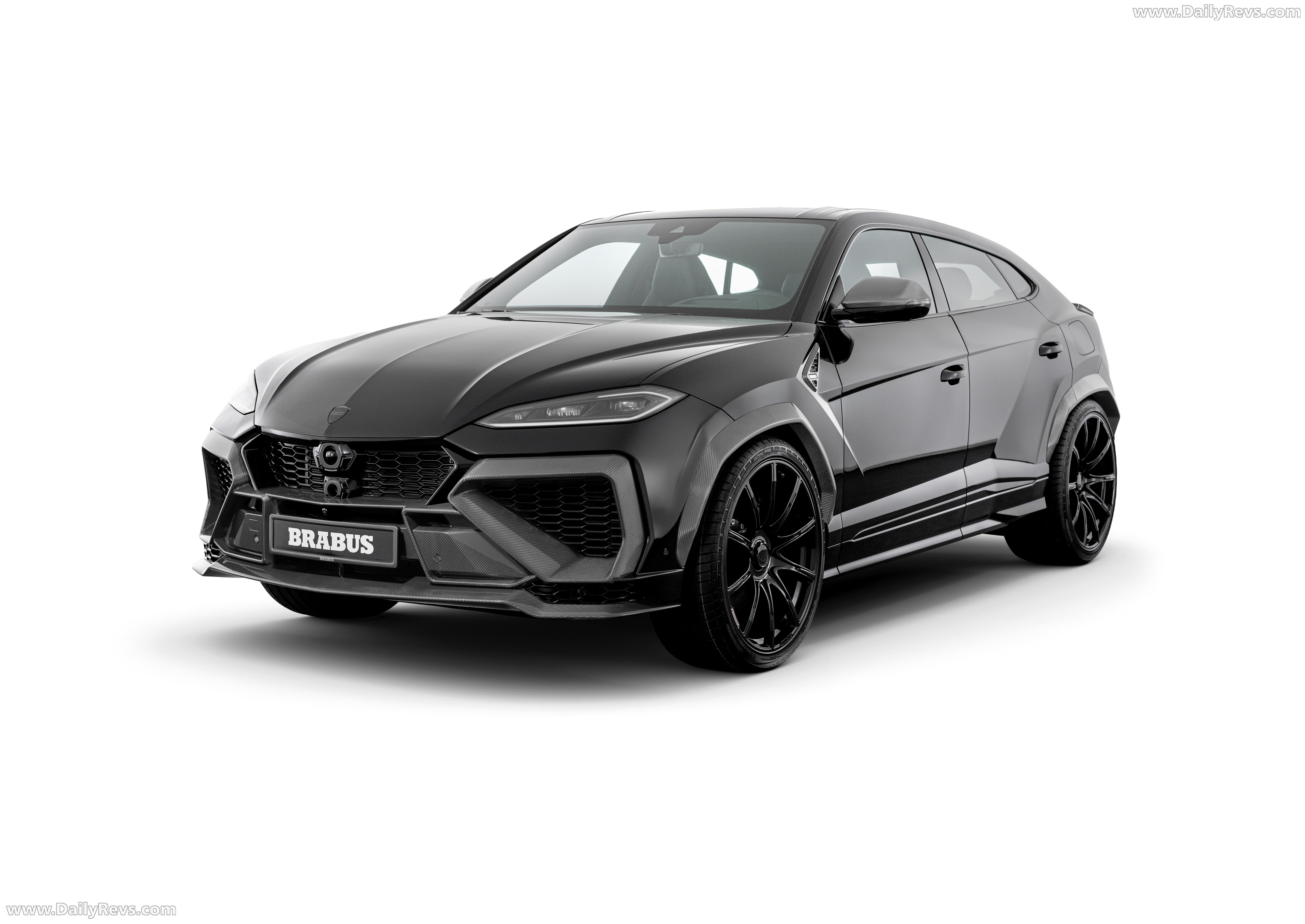 2026 Brabus 900 Superblack Urus SE Front View