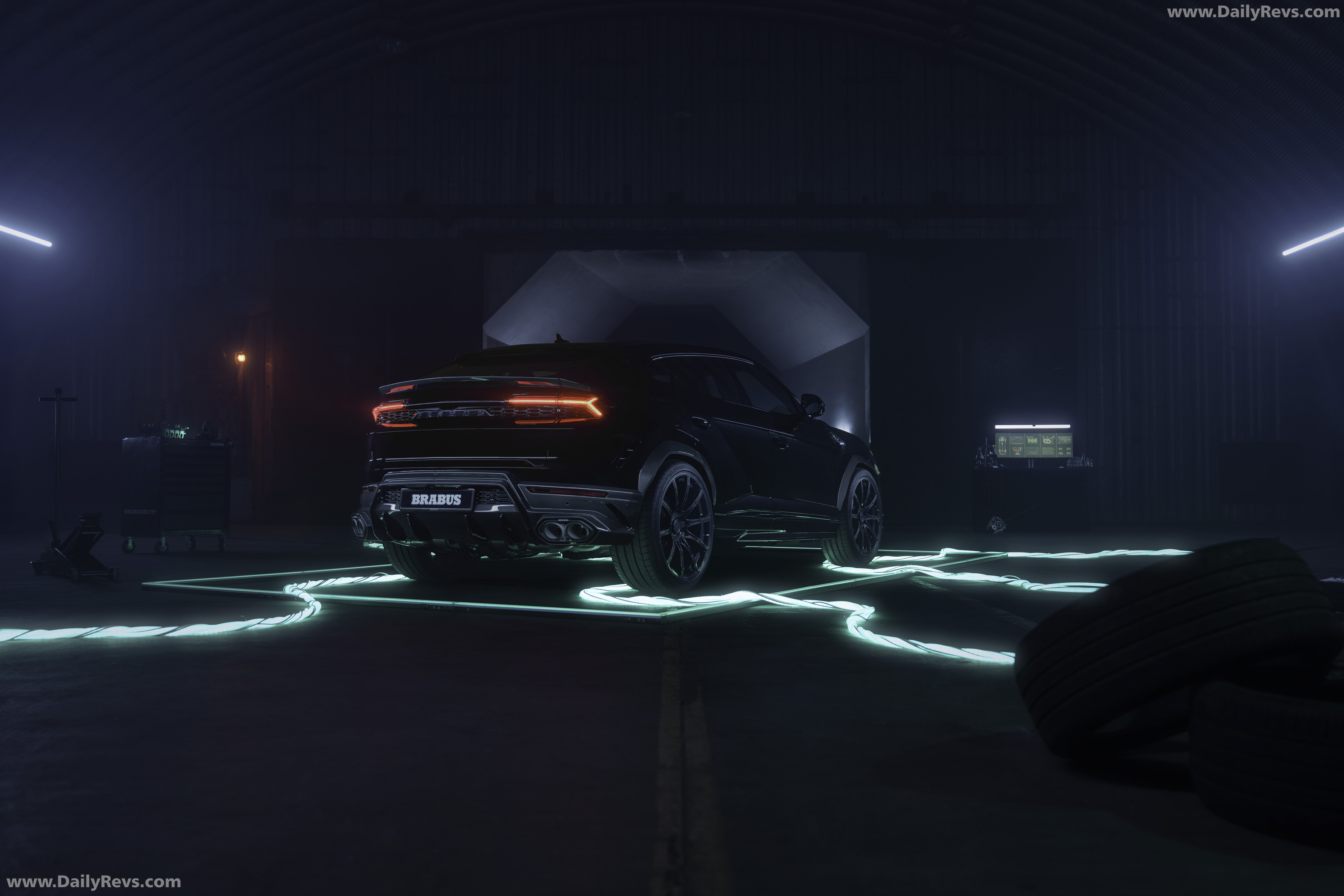 2026 Brabus 900 Superblack Urus SE Rear View