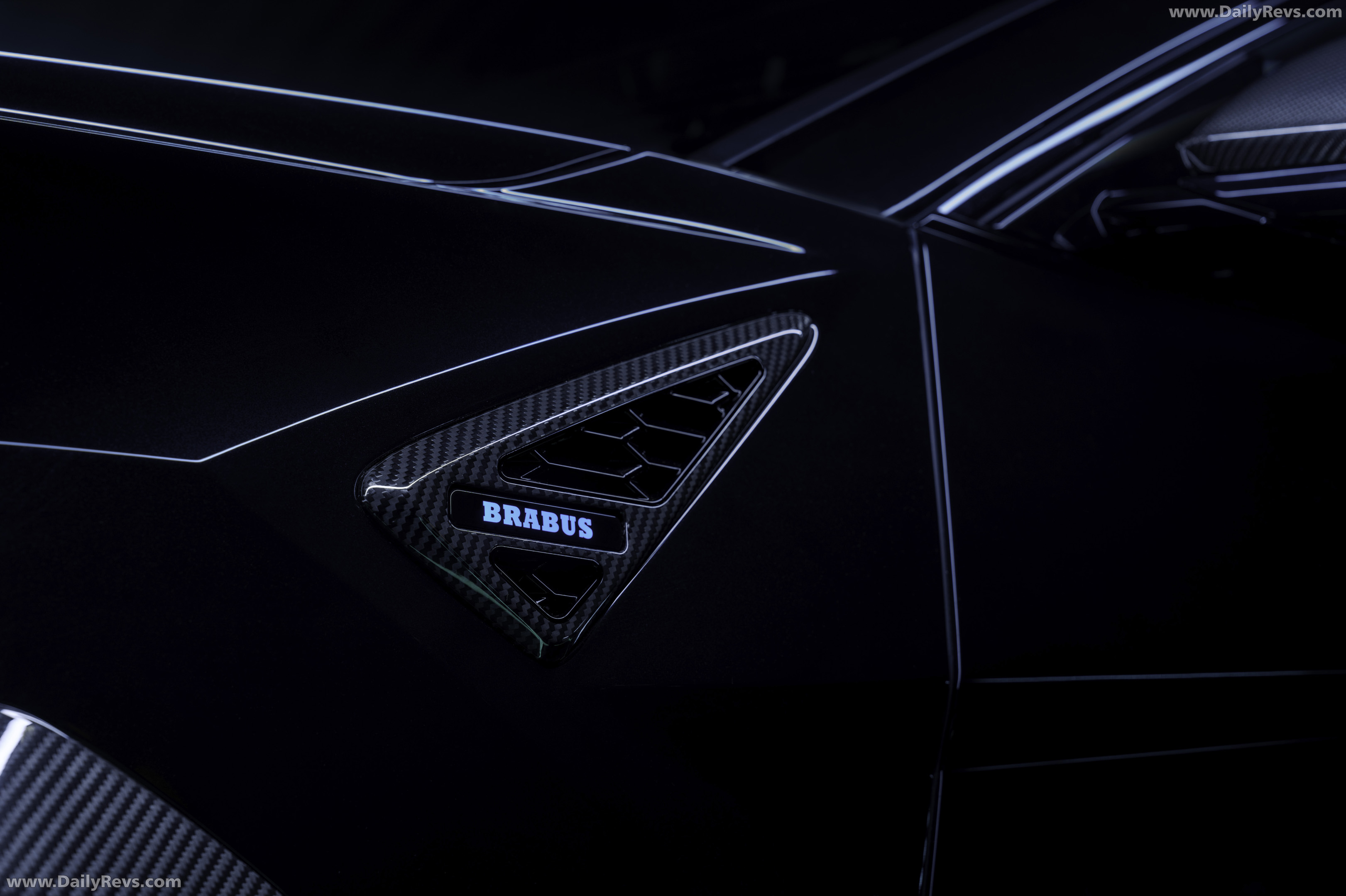 2026 Brabus 900 Superblack Urus SE Exterior