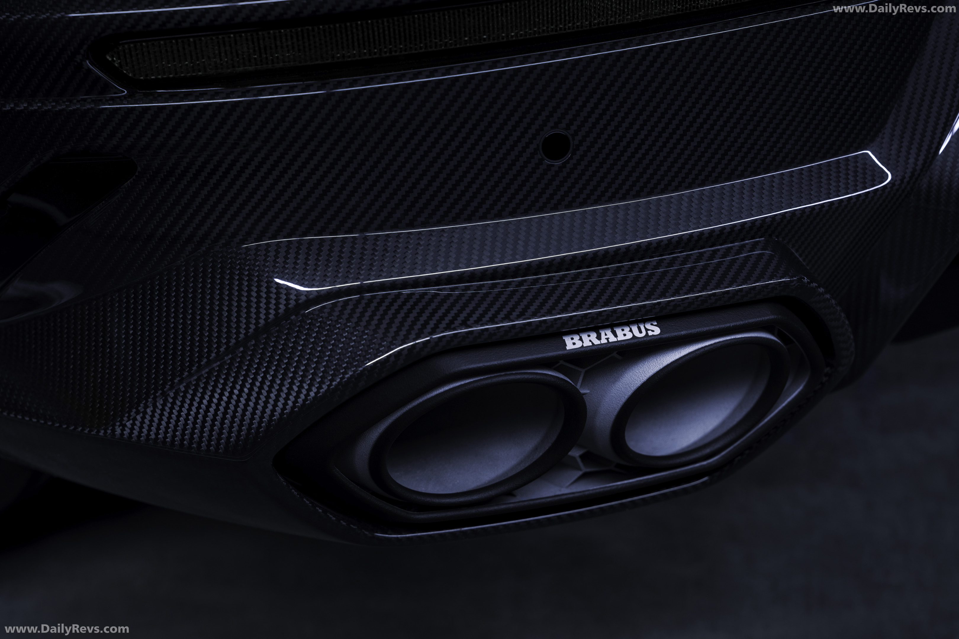 2026 Brabus 900 Superblack Urus SE Exterior
