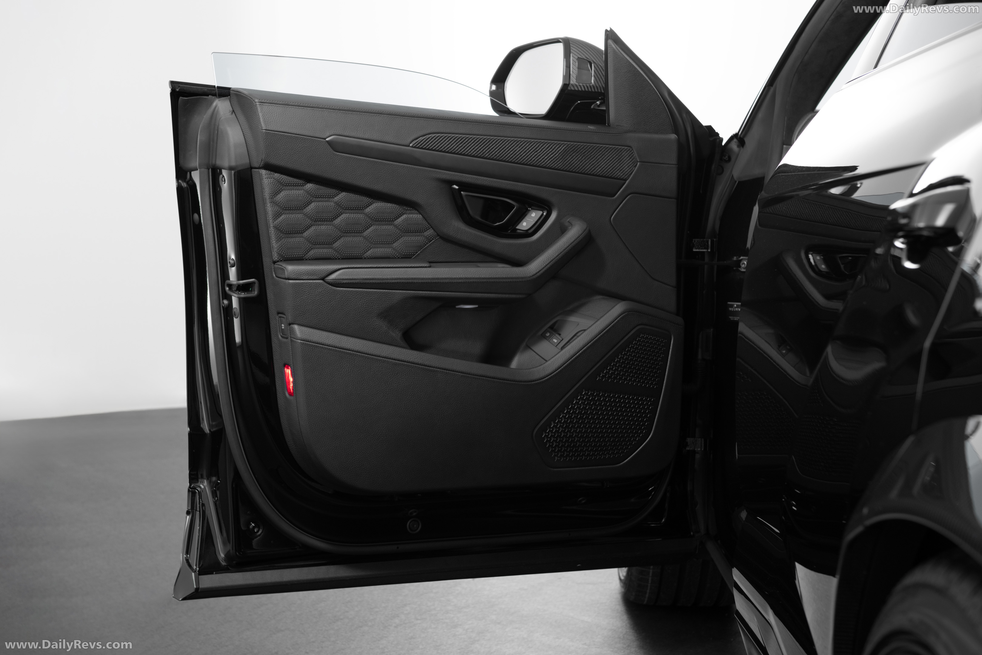 2026 Brabus 900 Superblack Urus SE Interior