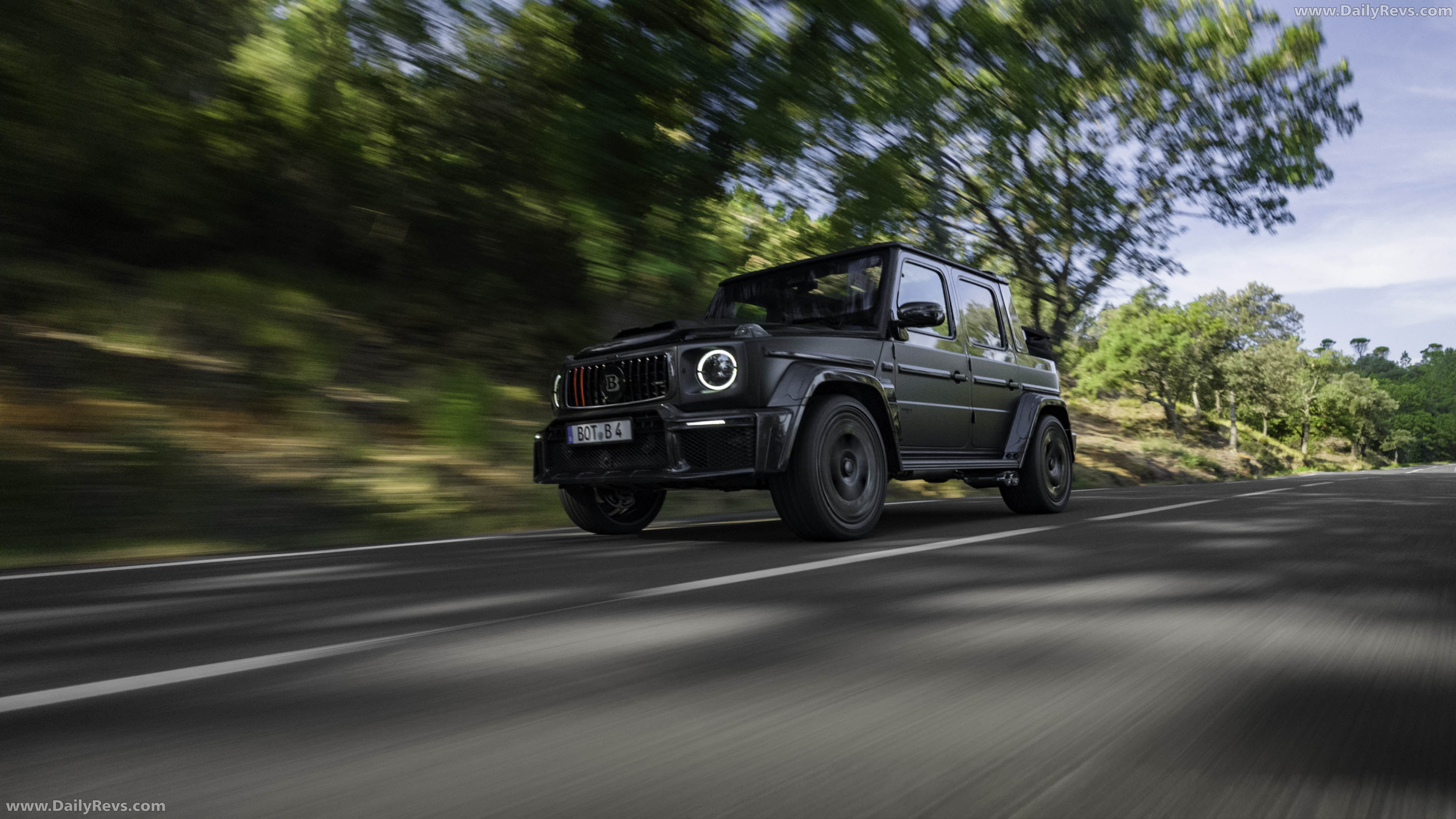 2027 Brabus 900 Rocket Edition Cabrio Front View