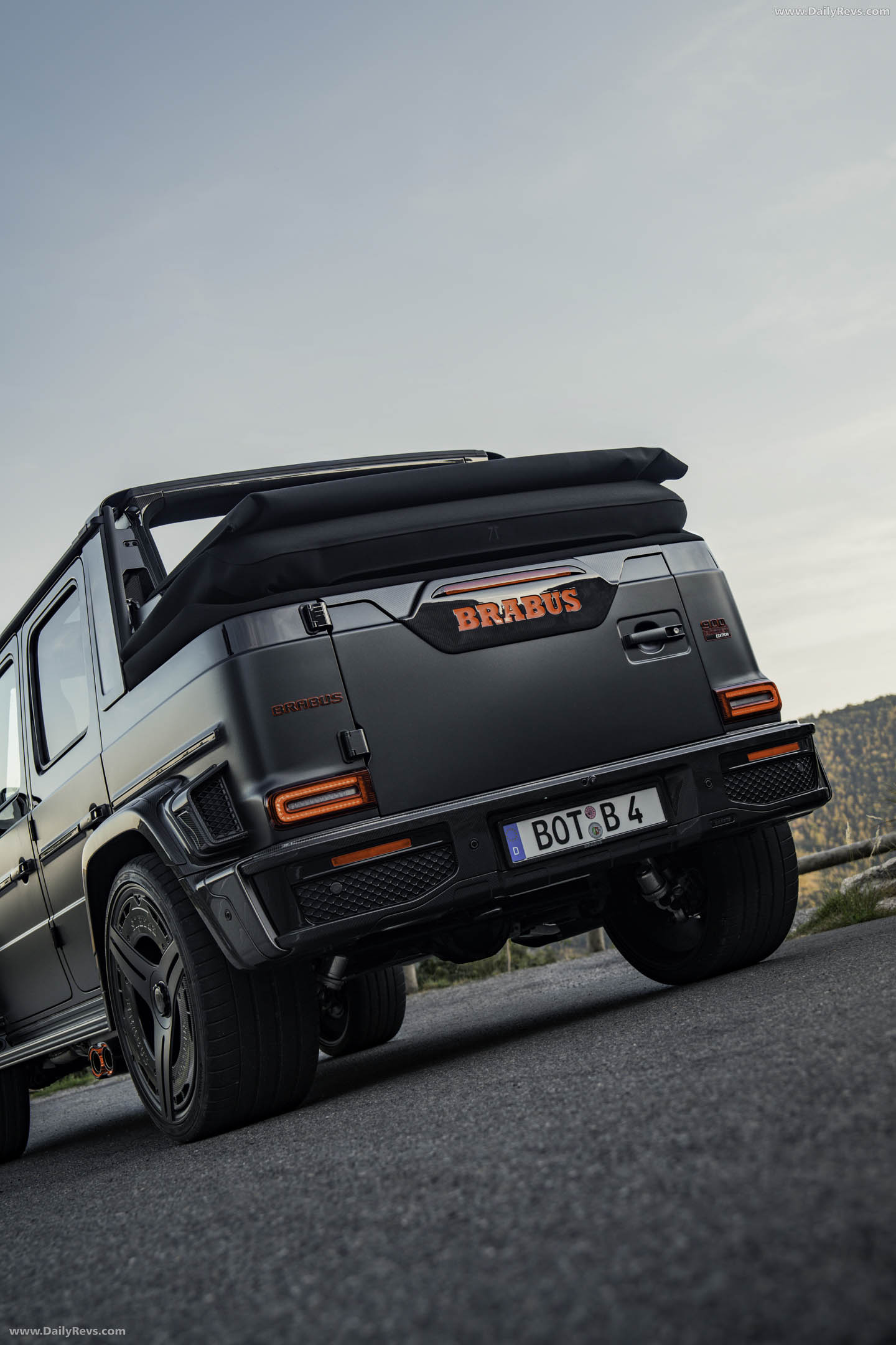 2027 Brabus 900 Rocket Edition Cabrio Exterior