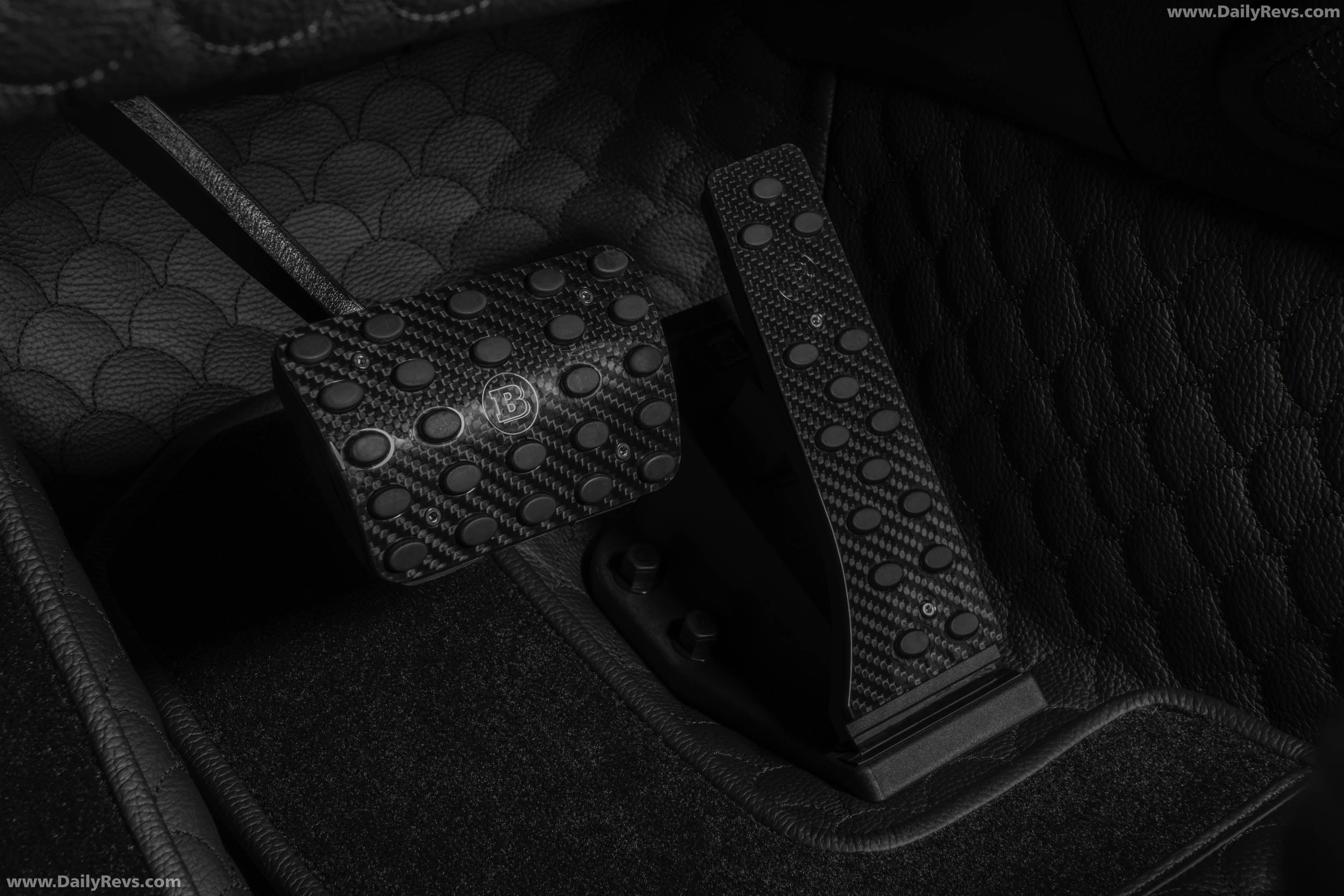 2027 Brabus 900 Rocket Edition Cabrio Interior