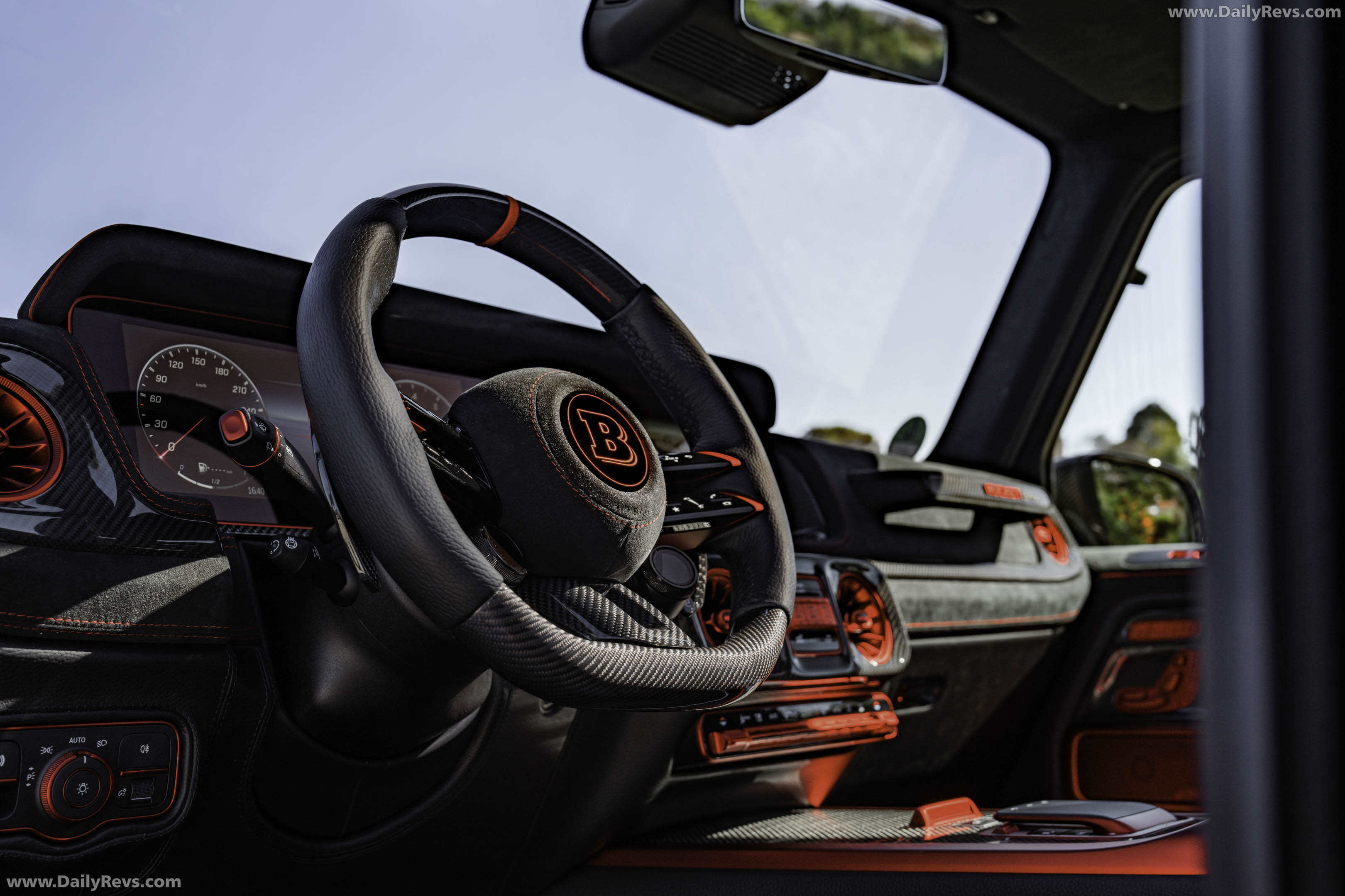 2027 Brabus 900 Rocket Edition Cabrio Interior