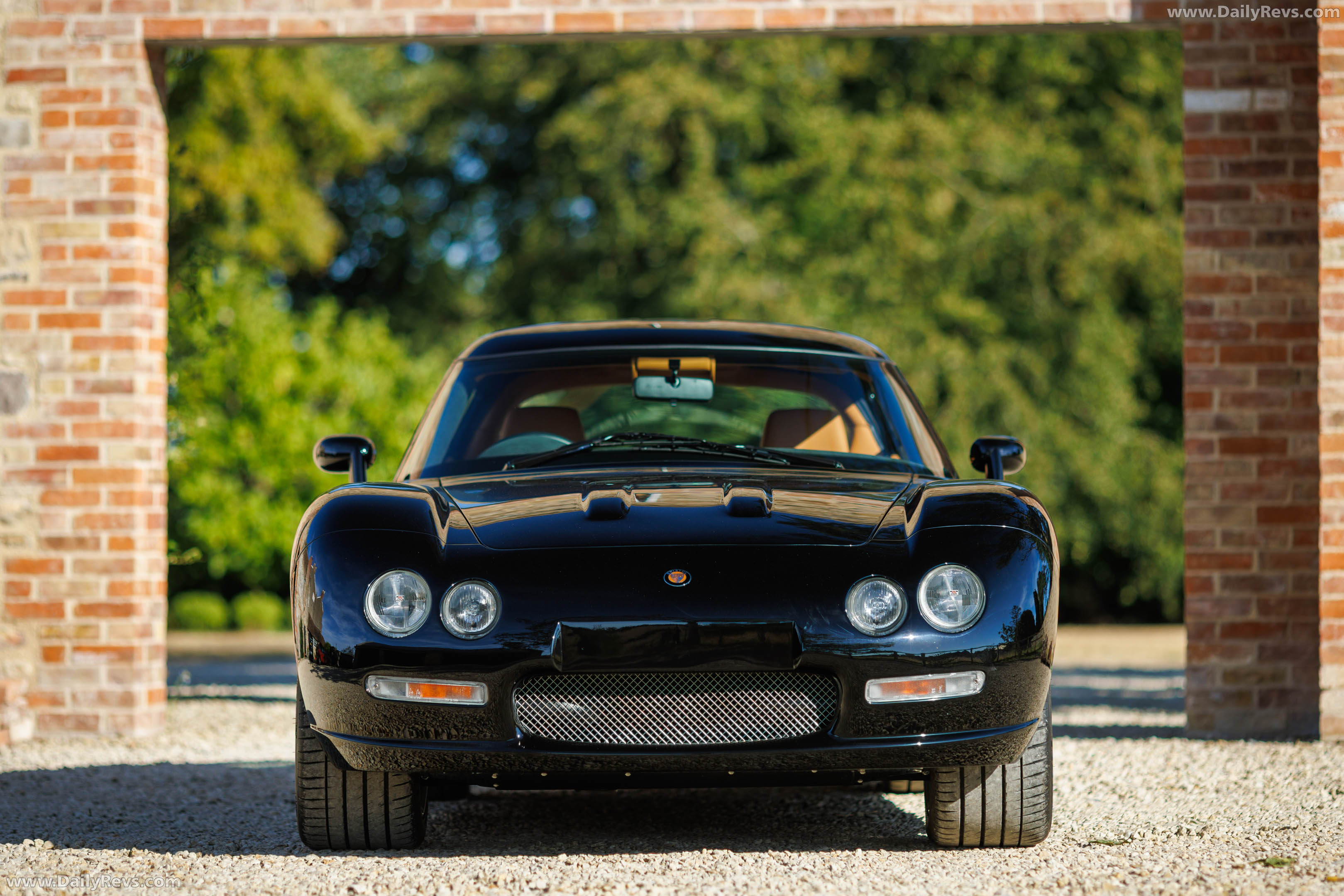 2026 Bristol Fighter Front View
