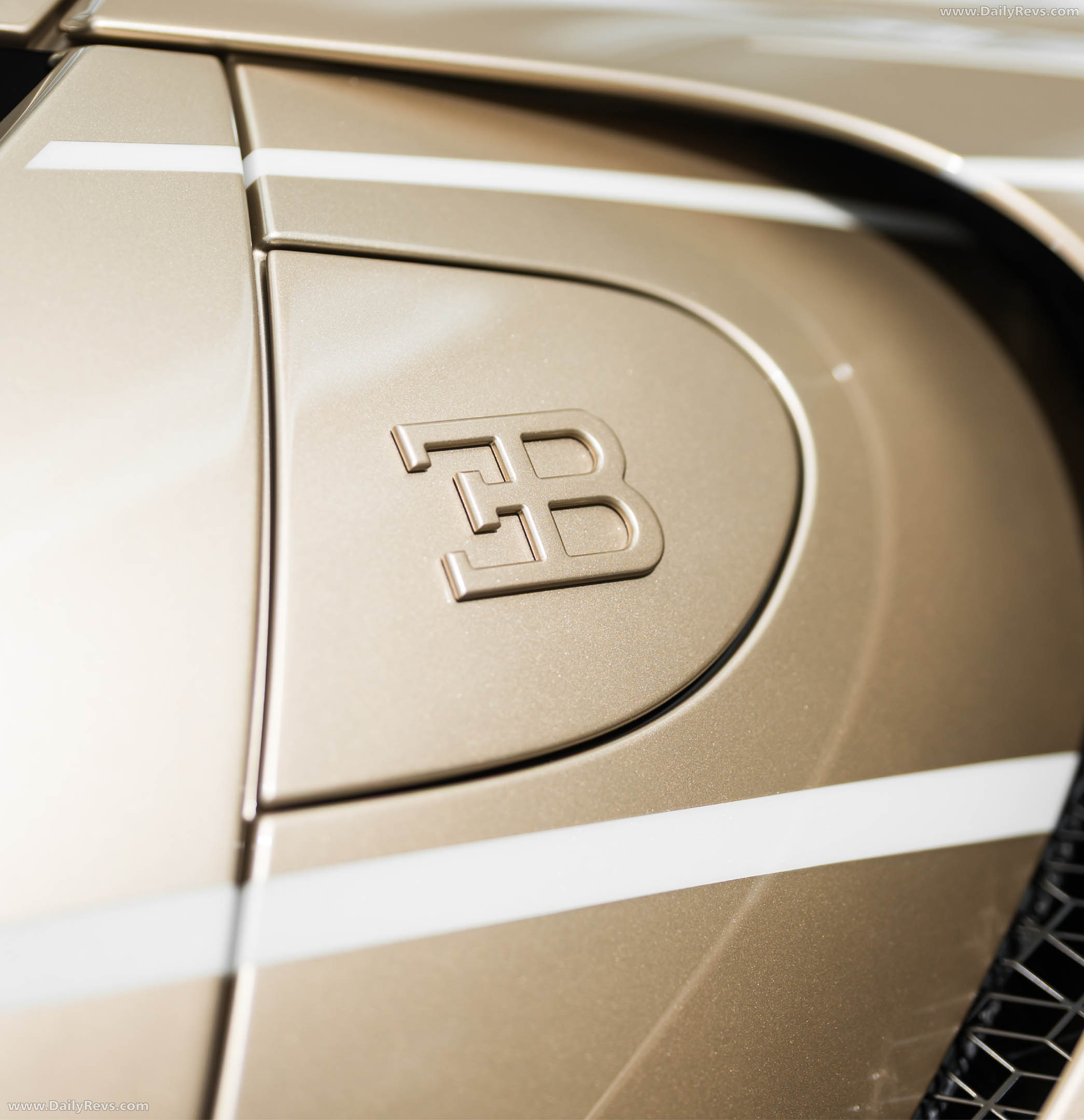 2026 Bugatti W16 Mistral La Perle Rare Exterior