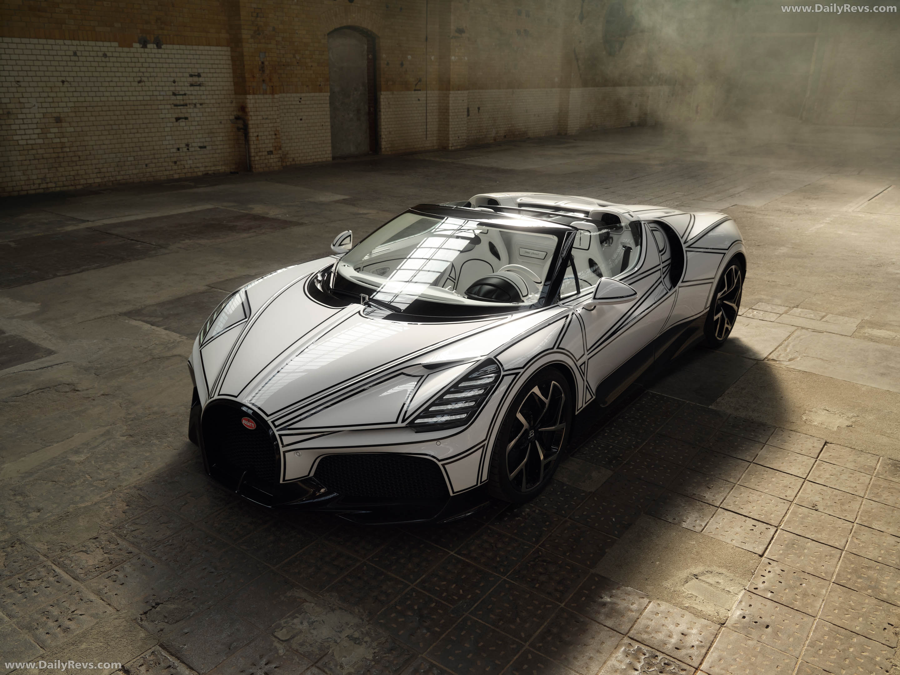 2026 Bugatti W16 Mistral Blanc Eternel Top View