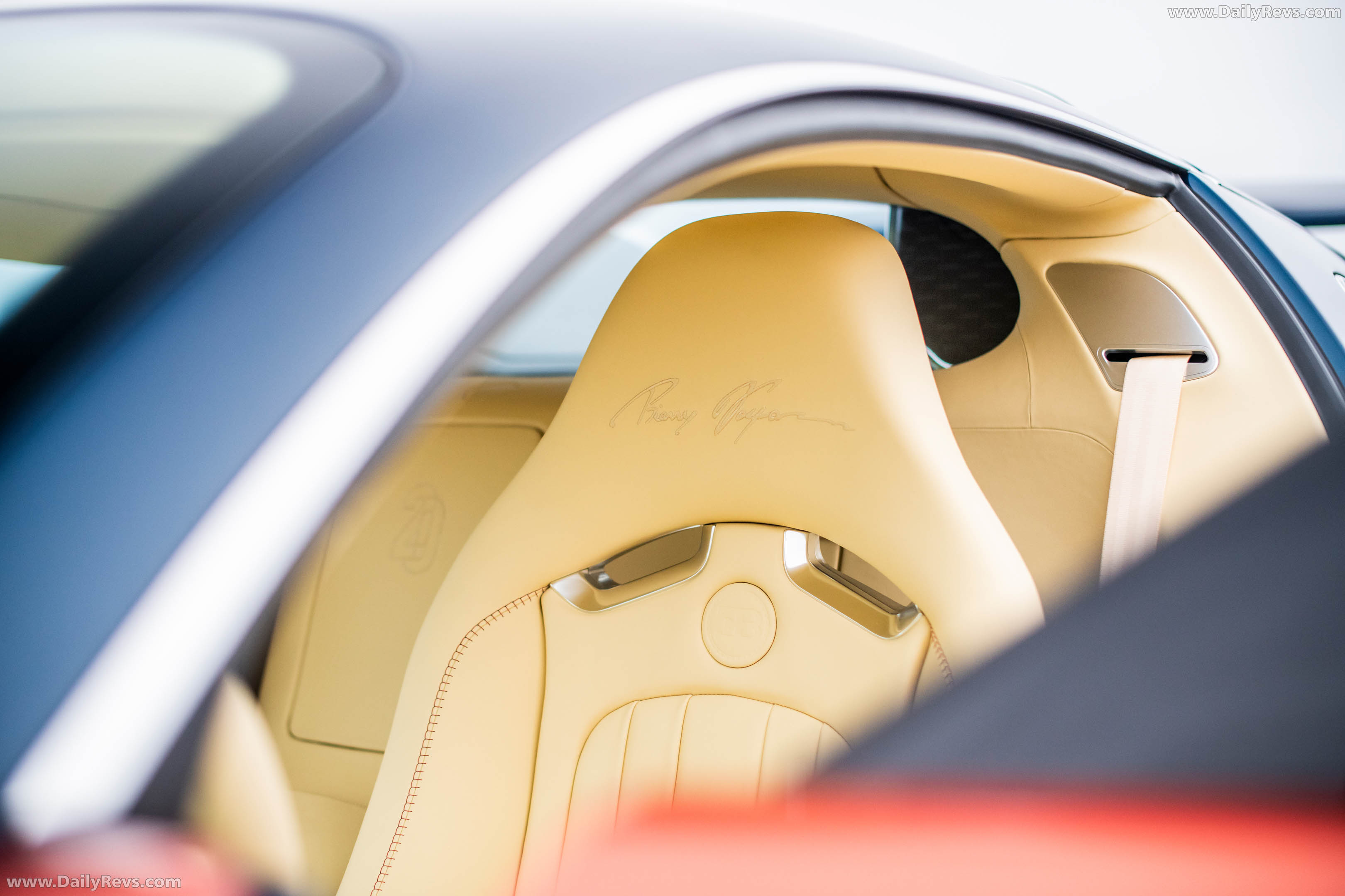 2026 Bugatti Veyron La Maison Pur Sang Interior