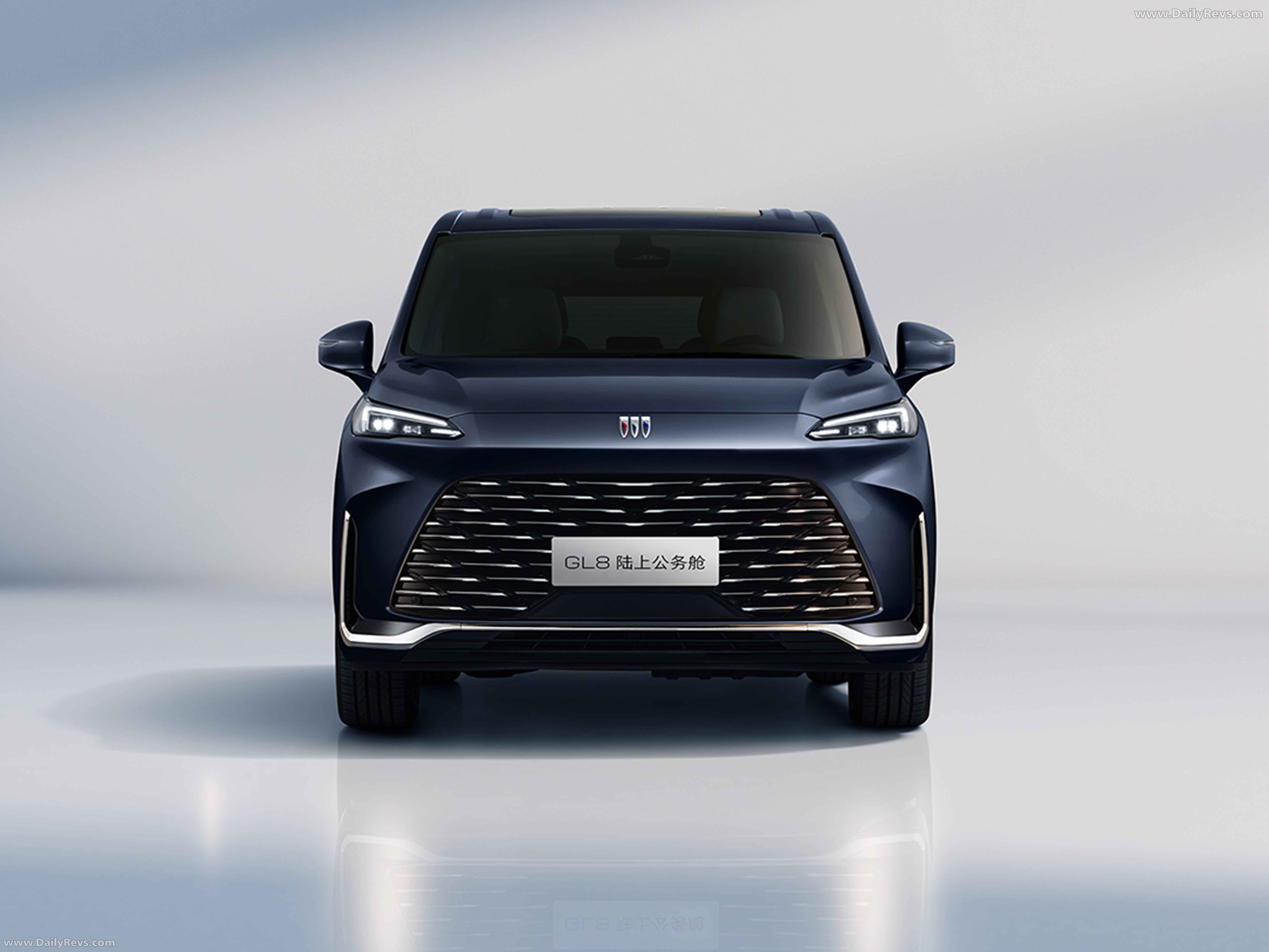 2026 GL8 Front View