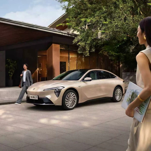 2026 Buick Electra L7 Avenir Front View