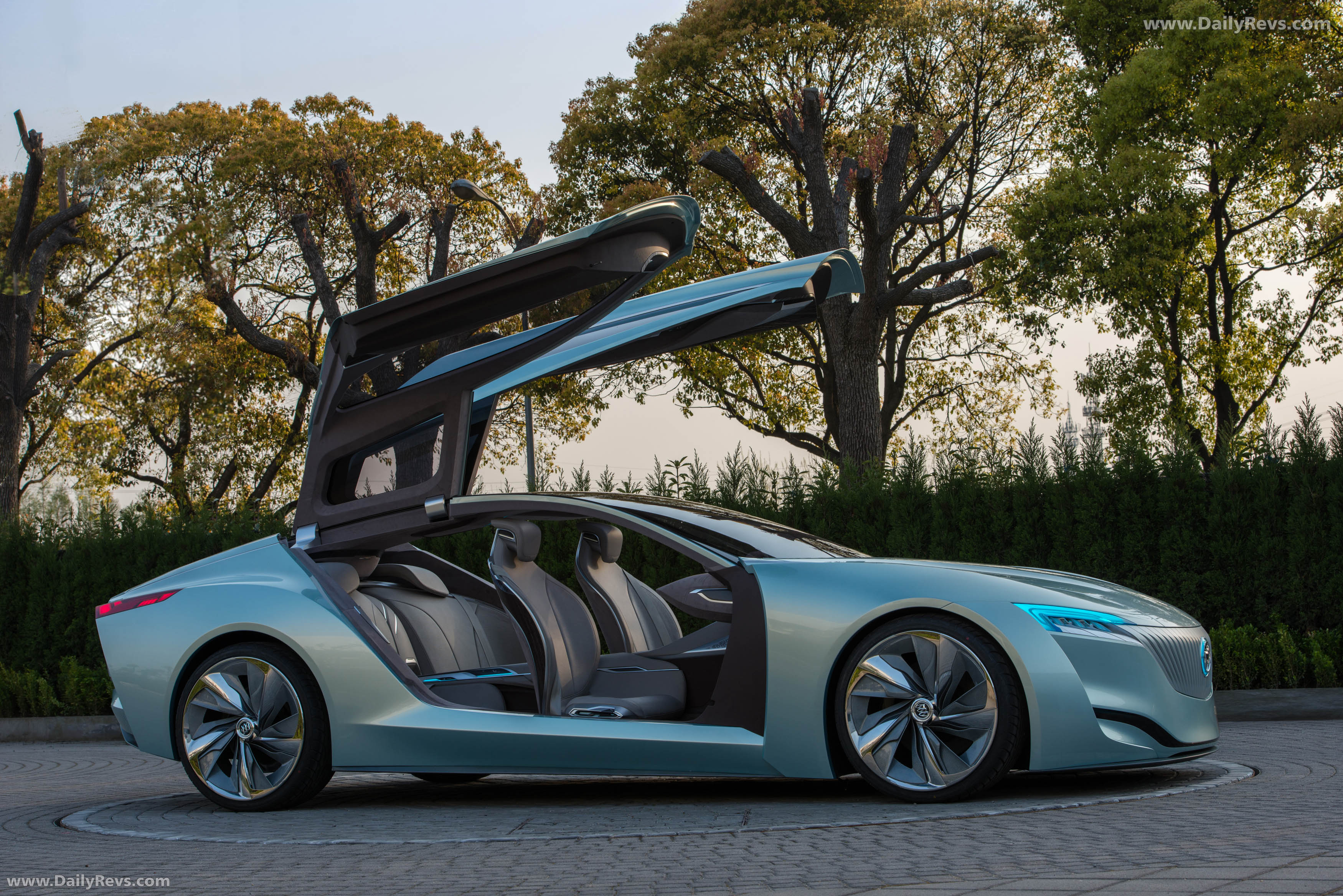2013 Buick Riviera Concept Side View