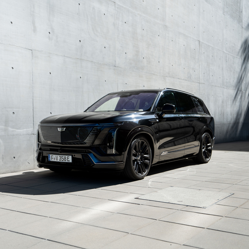 2026 Cadillac VISTIQ European Version Front View
