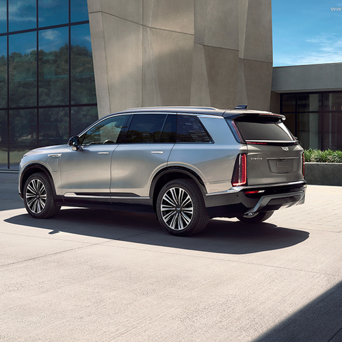 2026 Cadillac VISTIQ European Version Rear View