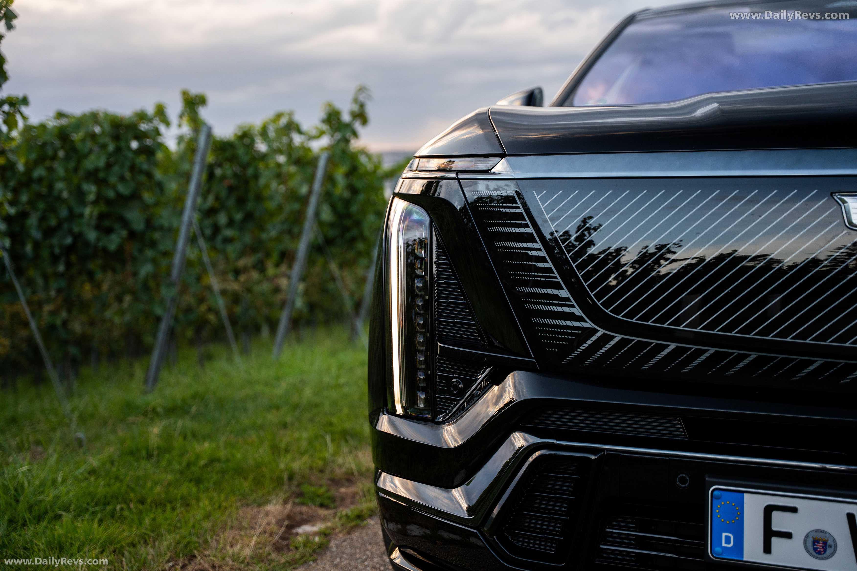 2026 Cadillac VISTIQ European Version Exterior