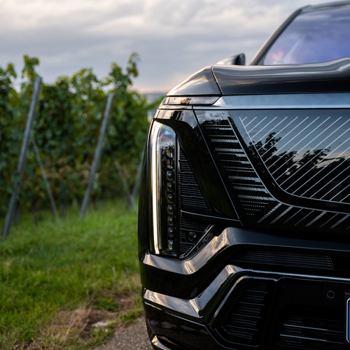 2026 Cadillac VISTIQ European Version Exterior
