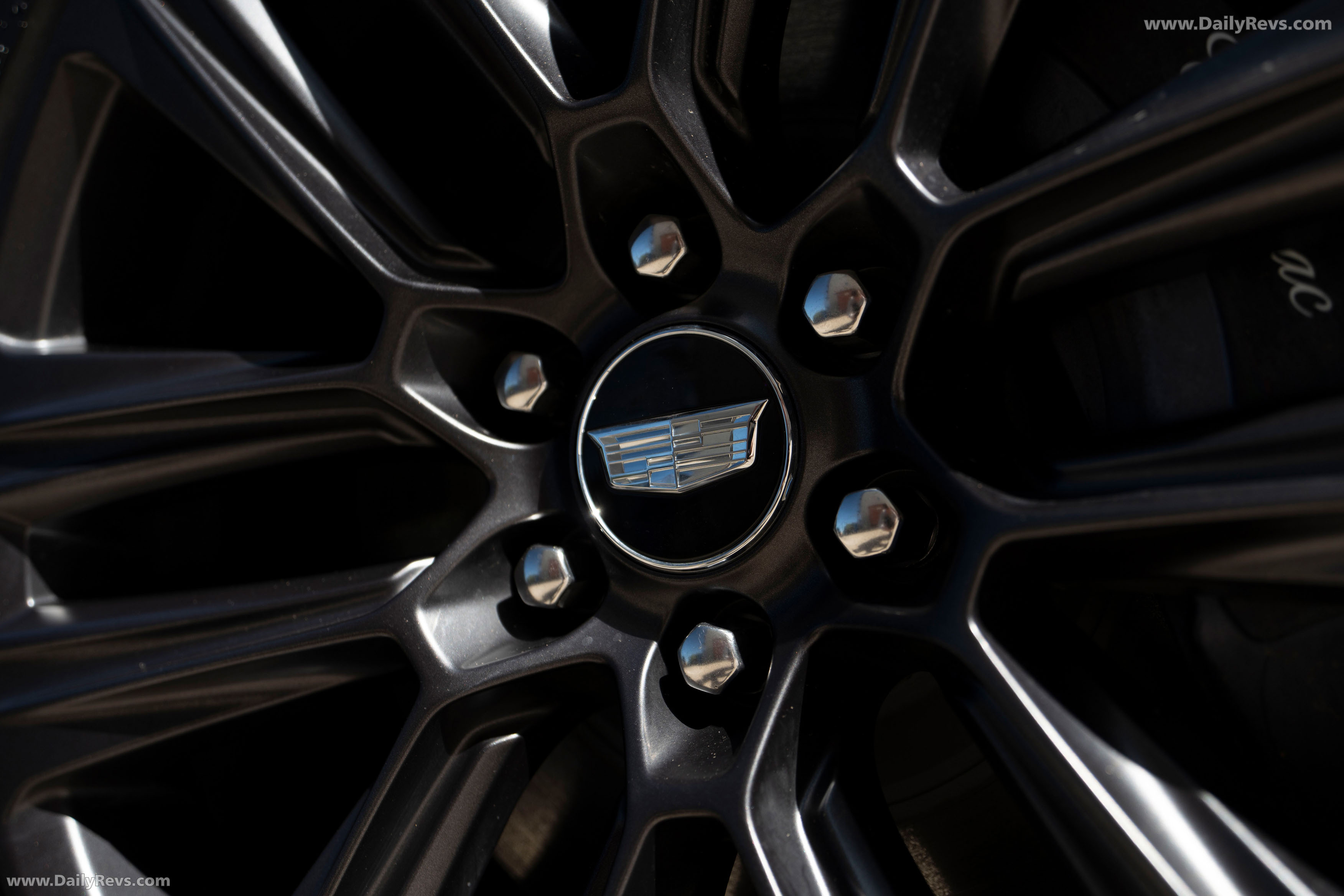 2026 Cadillac VISTIQ European Version Exterior