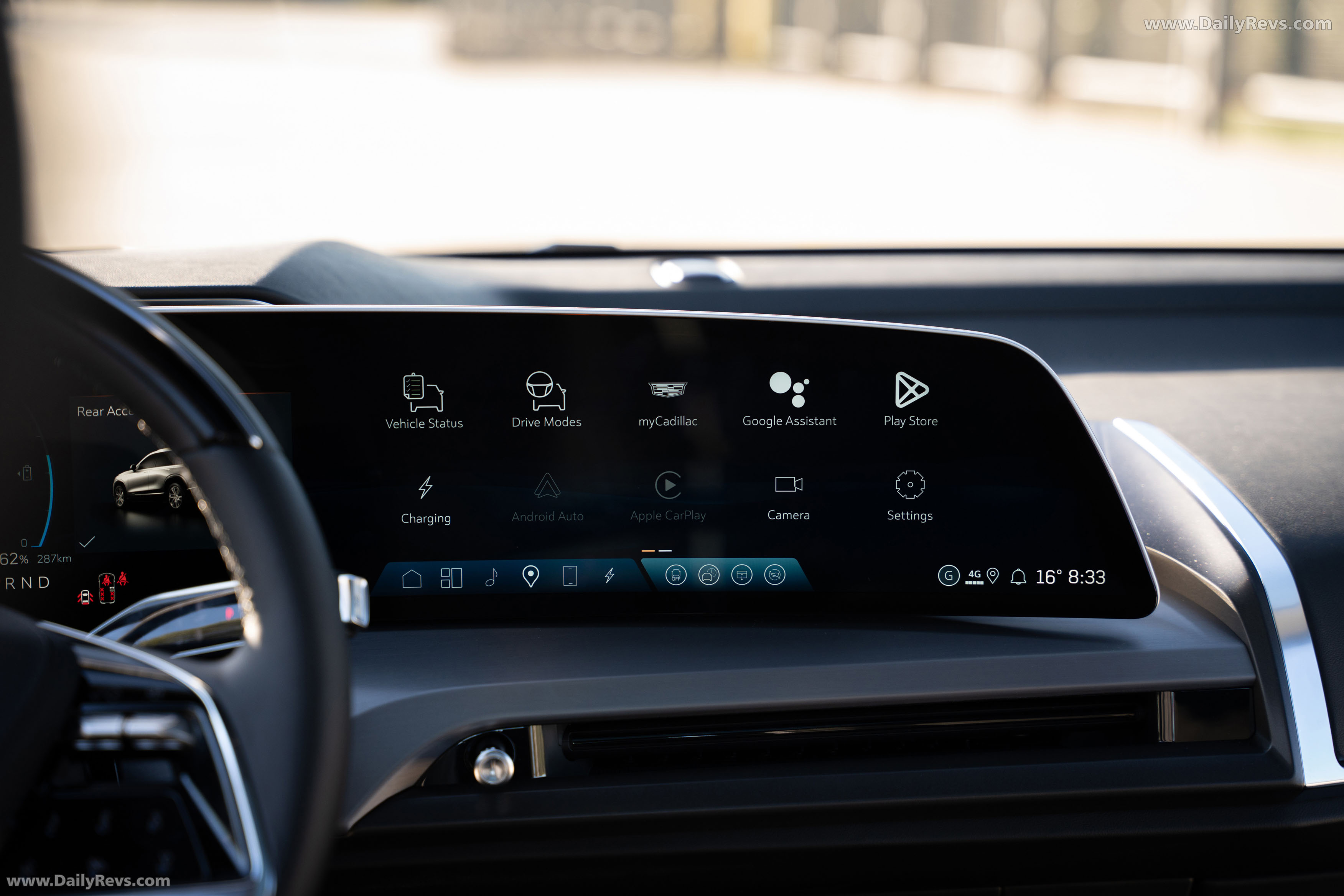 2026 Cadillac VISTIQ European Version Interior