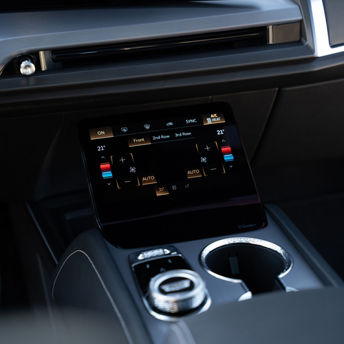 2026 Cadillac VISTIQ European Version Interior