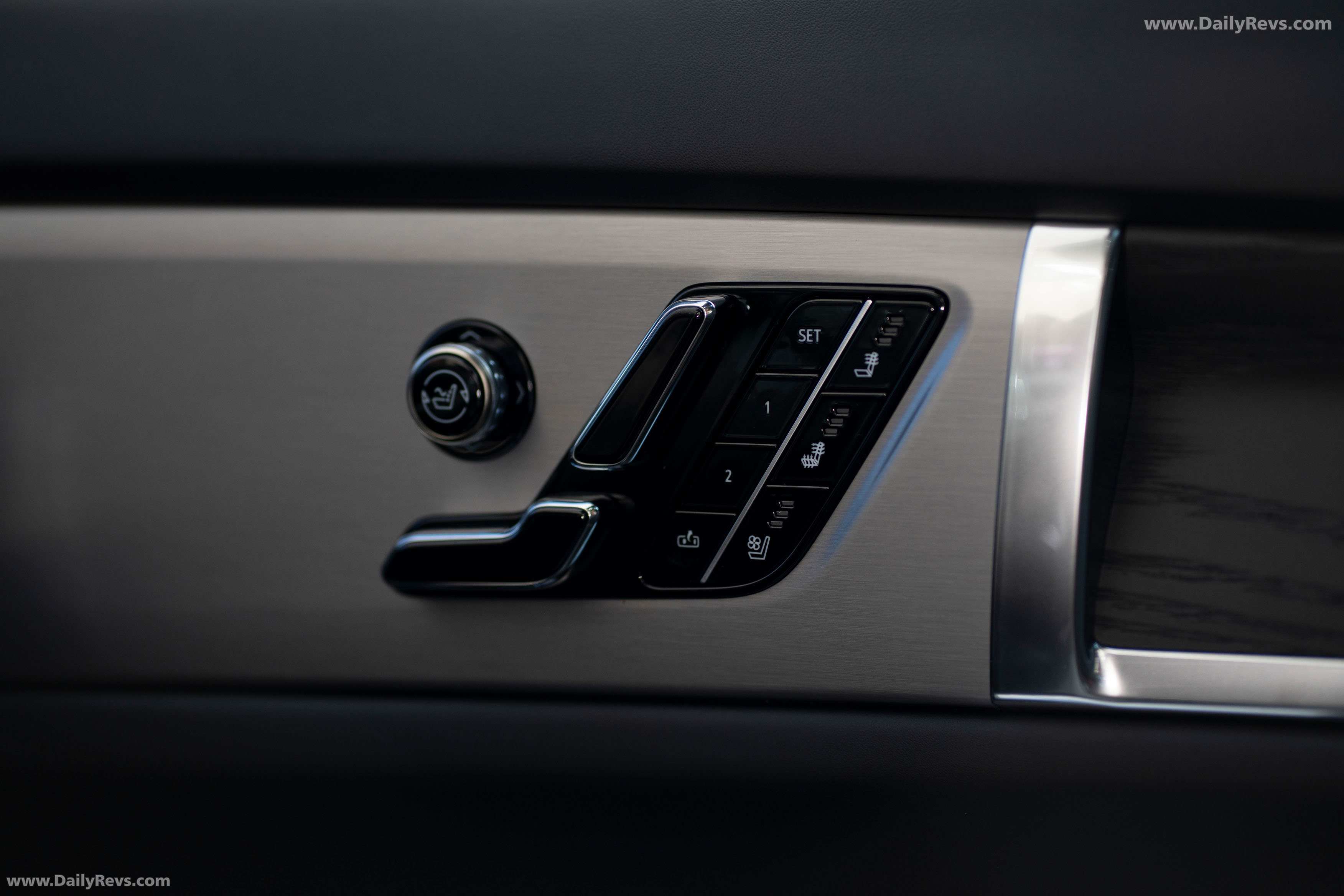 2026 Cadillac VISTIQ European Version Interior