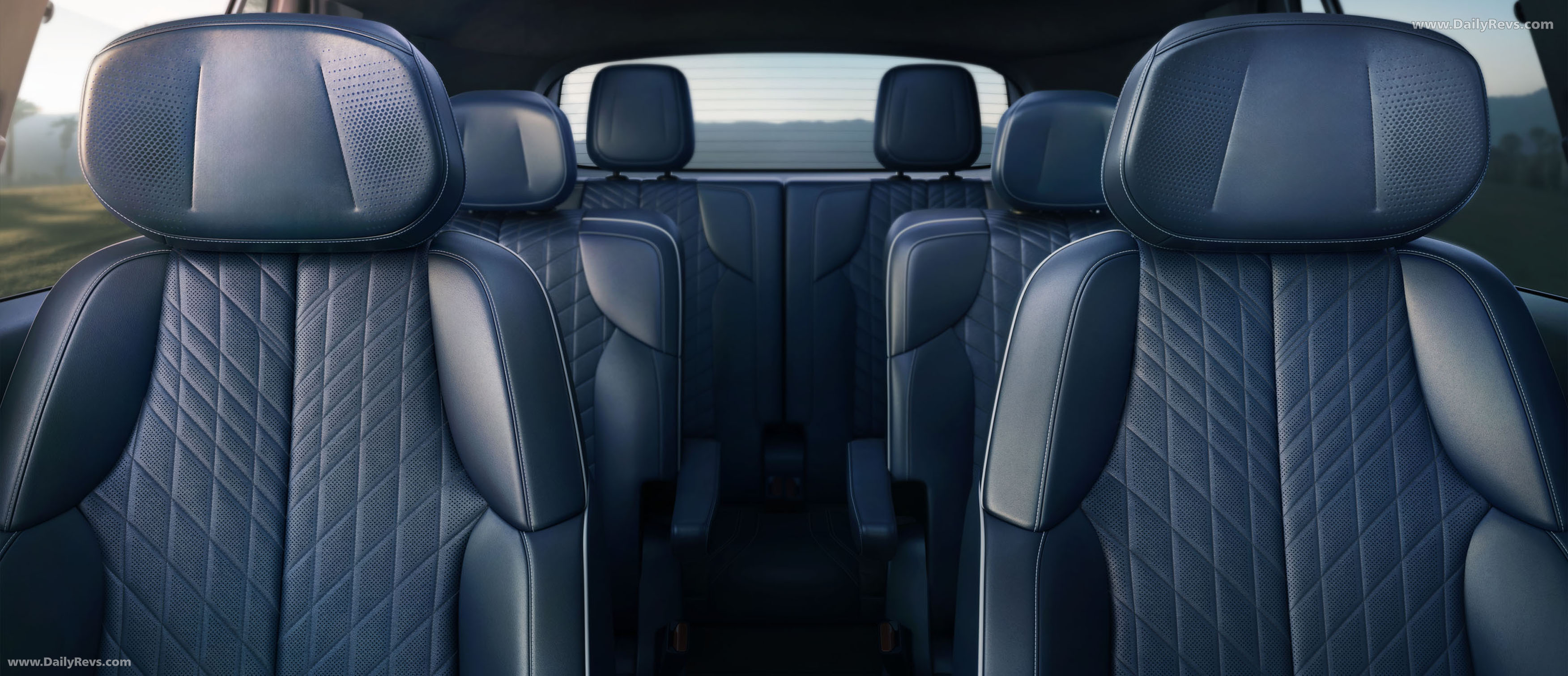 2026 Cadillac VISTIQ European Version Interior