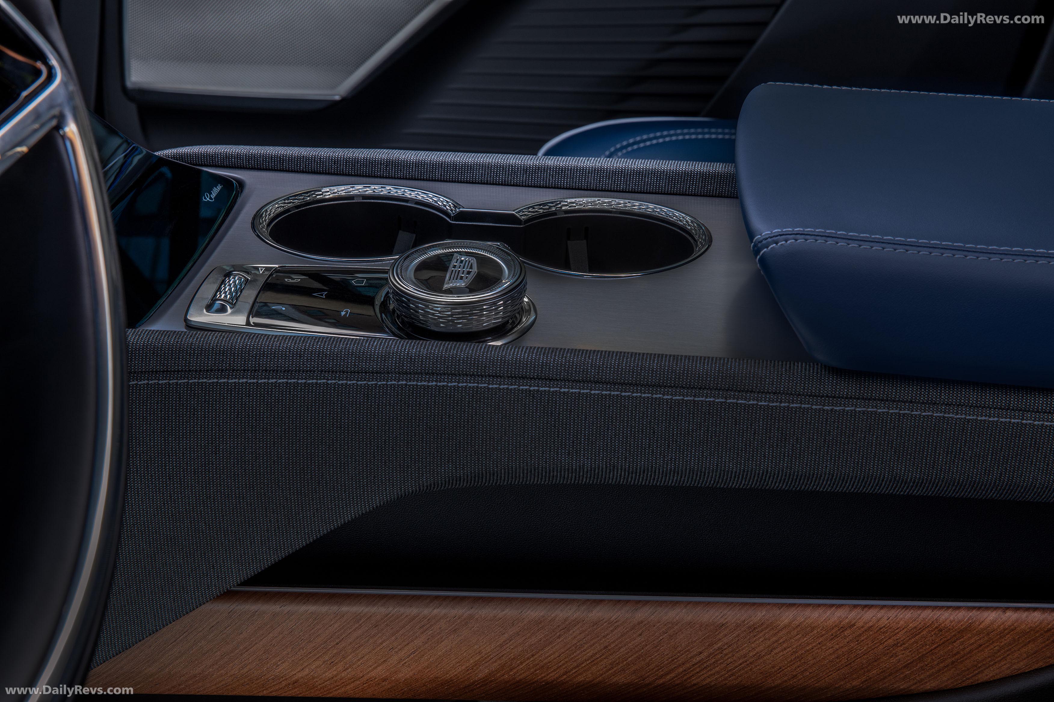 2026 Cadillac VISTIQ European Version Interior