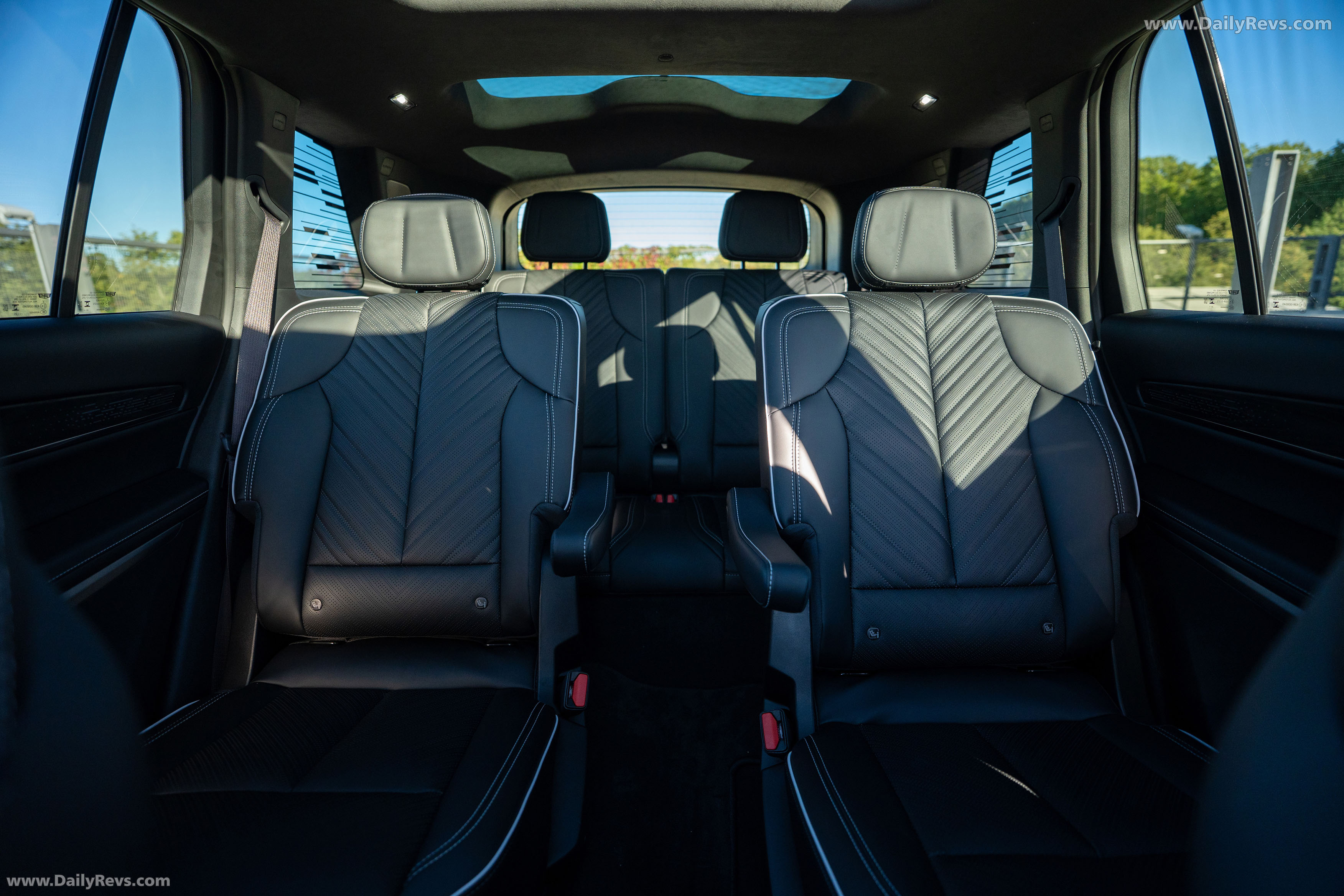 2026 Cadillac VISTIQ European Version Interior