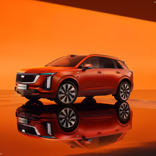2026 Cadillac XT5 PHEV Side View