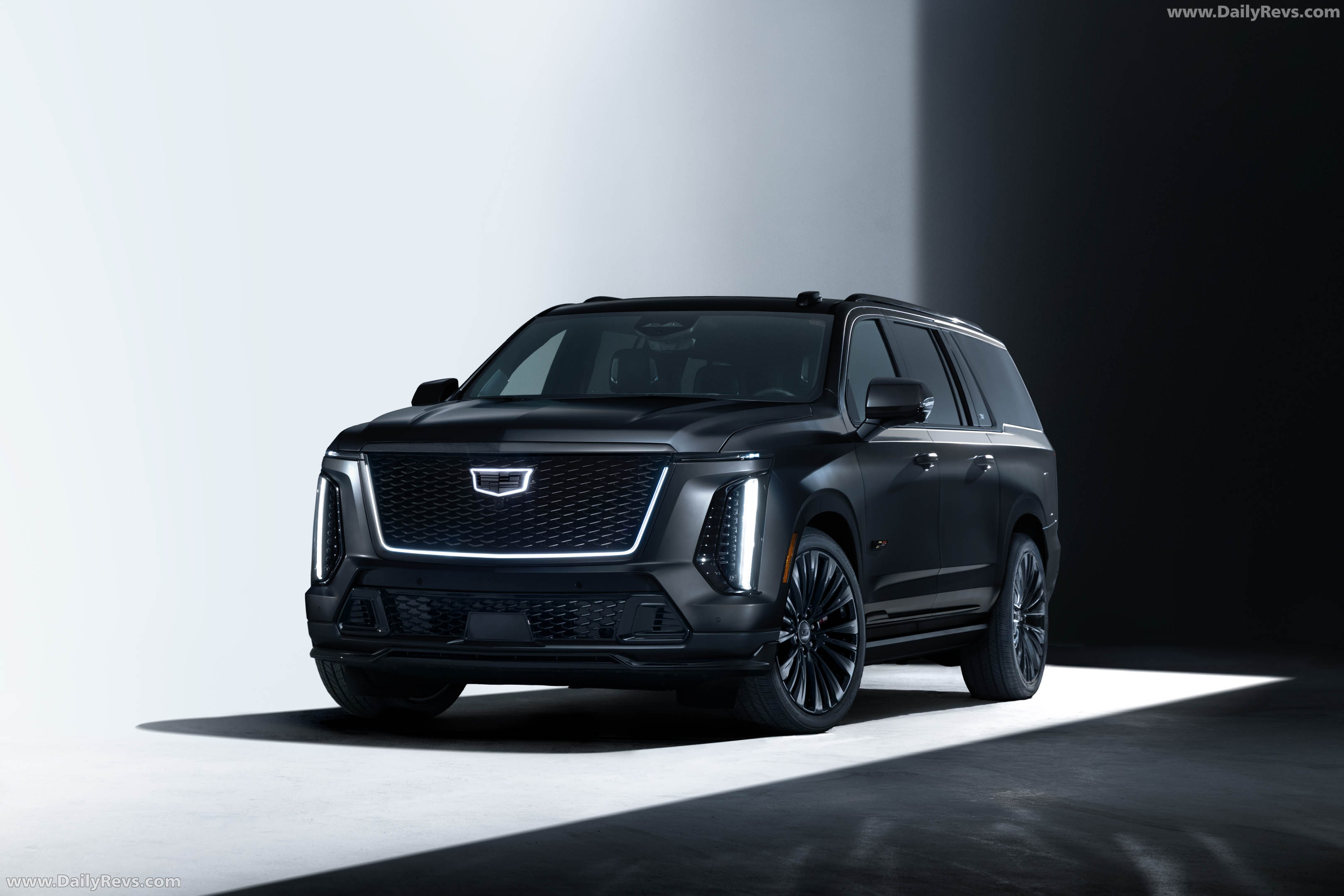 2027 Cadillac Escalade-V 125th Anniversary Collector Series Front View