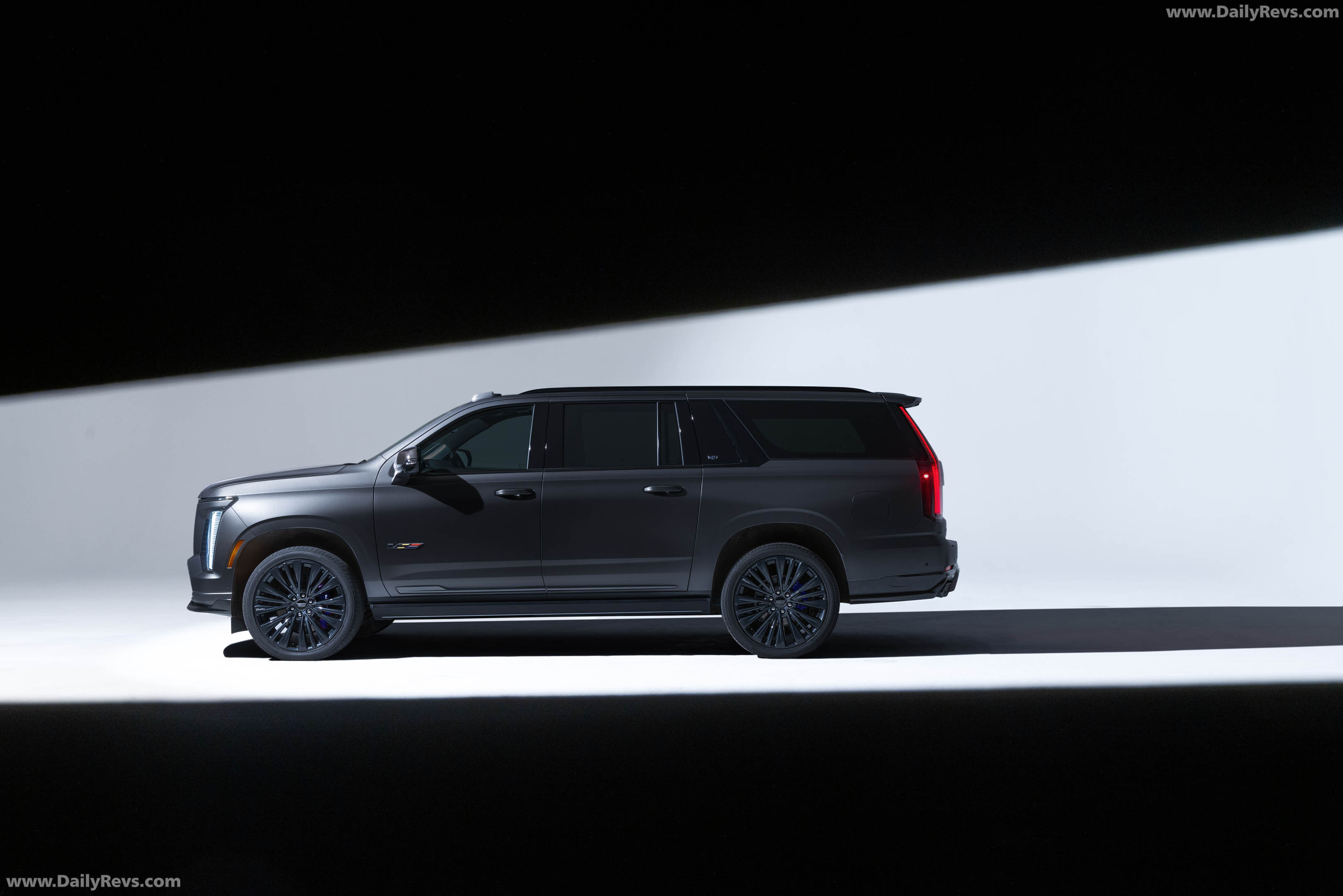 2027 Cadillac Escalade-V 125th Anniversary Collector Series Side View