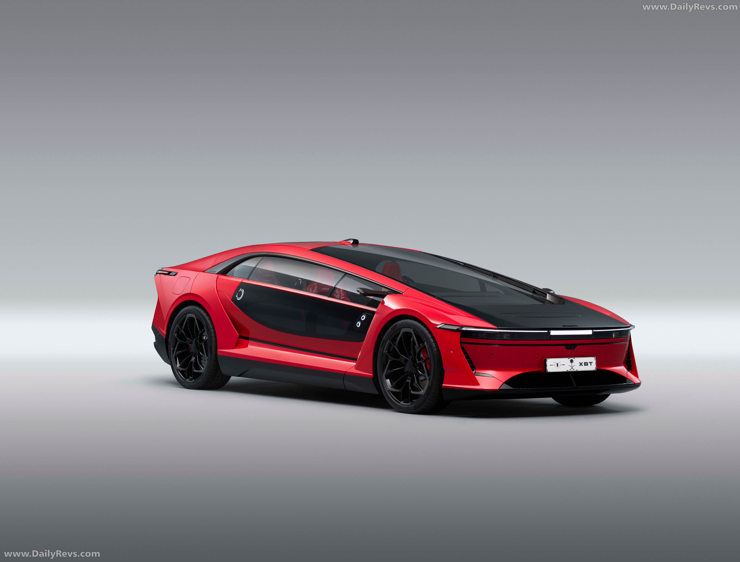 2027 Ceer Exobot Sedan Front View