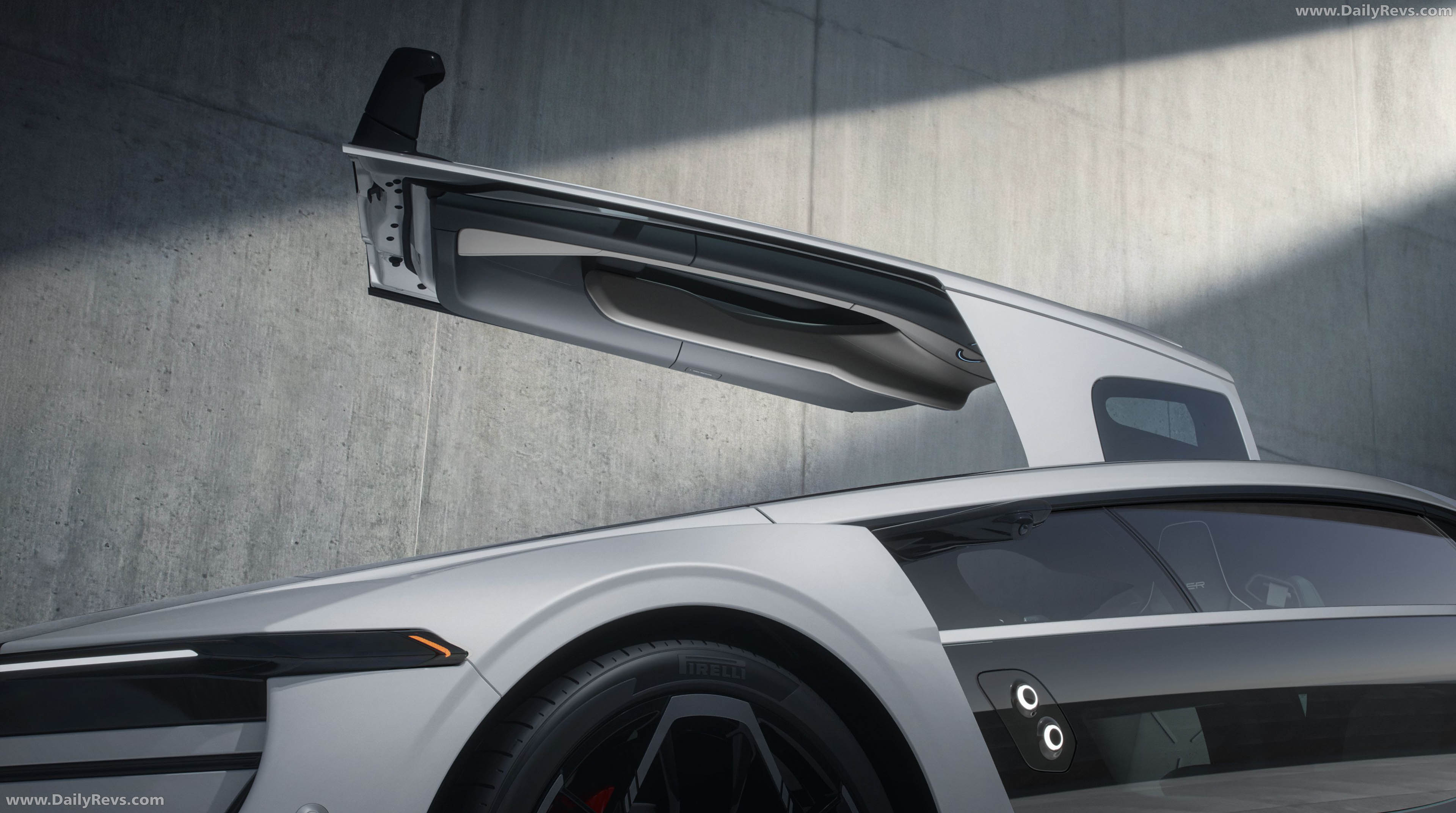 2027 Ceer Exobot Sedan Exterior
