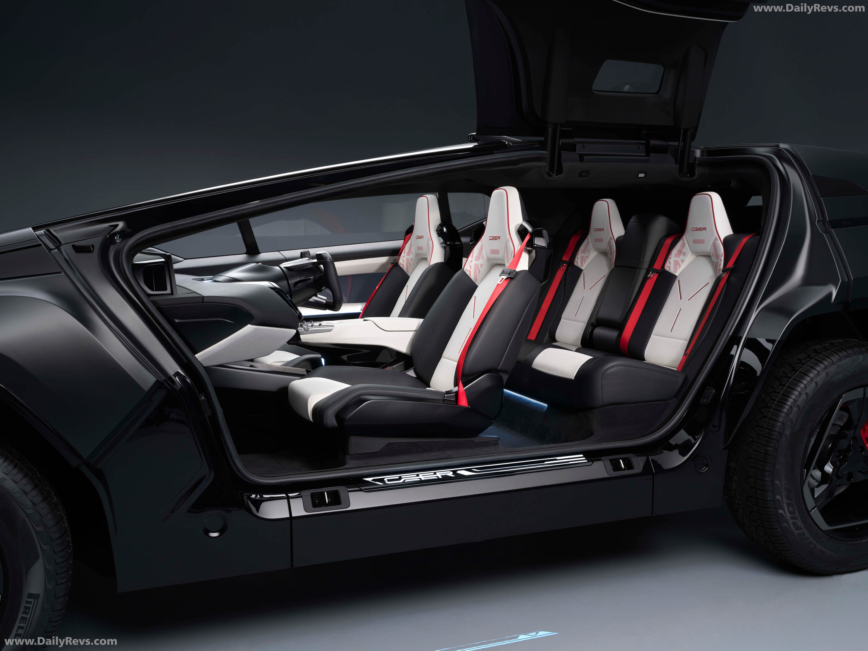 2027 Ceer Exobot SUV Interior