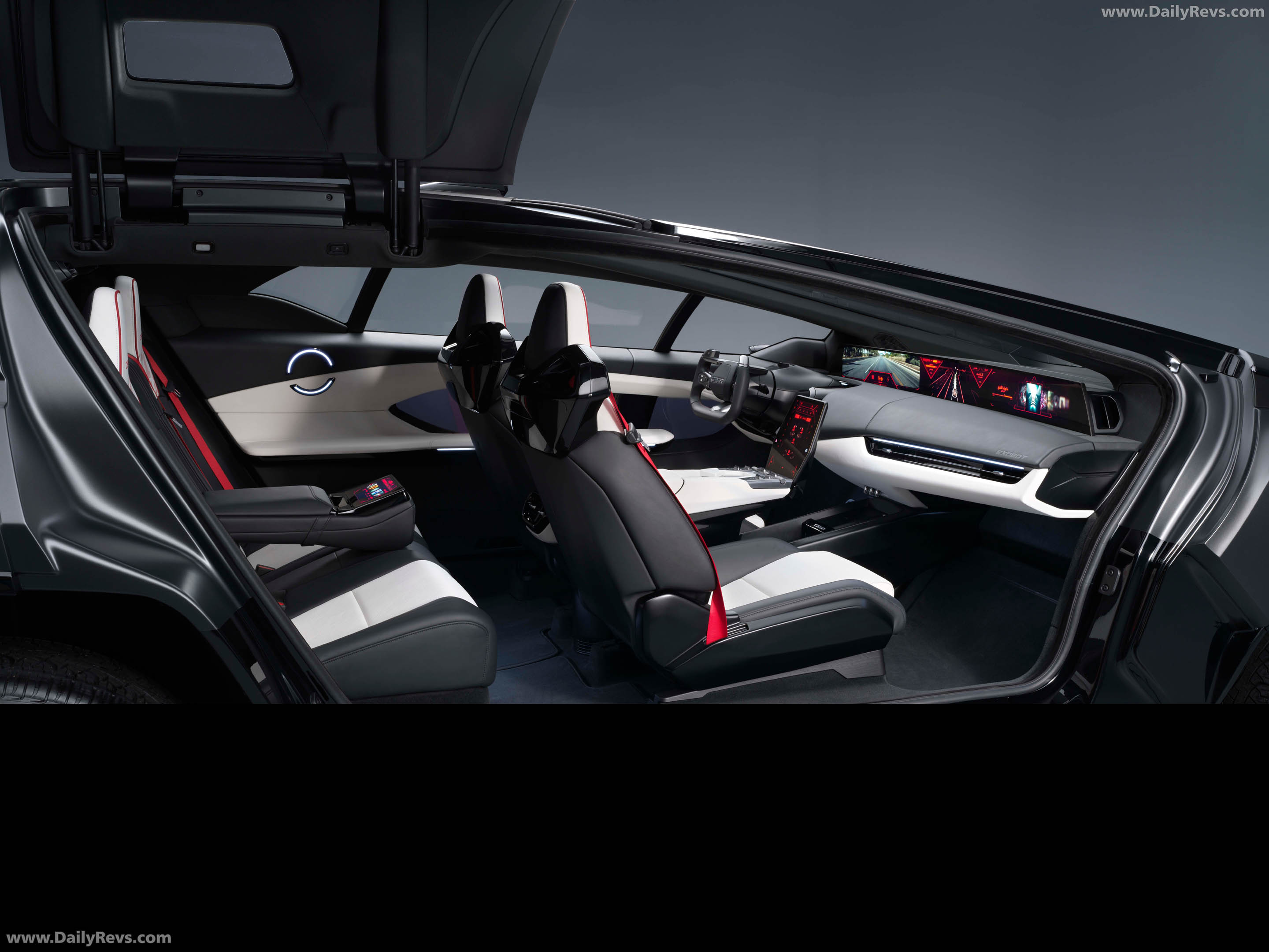 2027 Ceer Exobot SUV Interior
