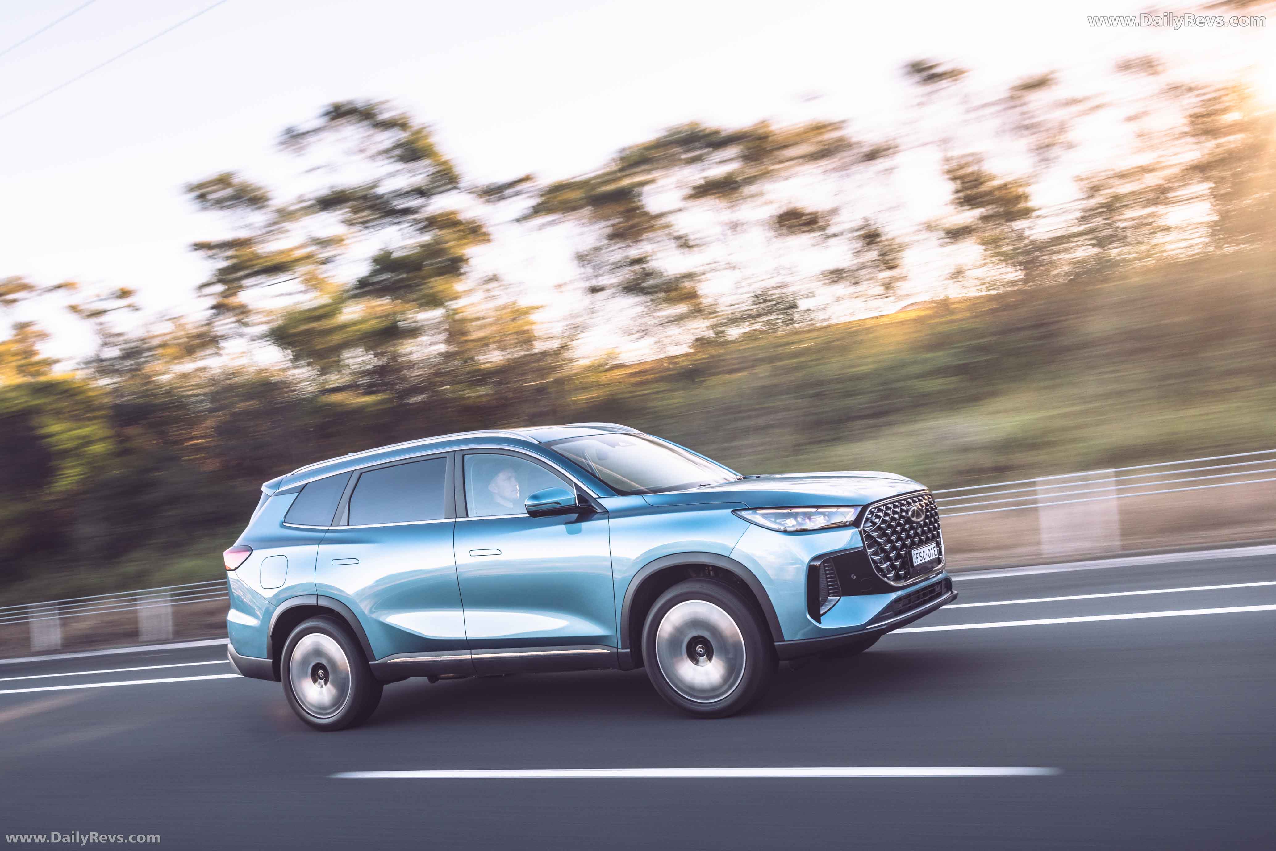 2025 Chery Automobiles Tiggo 8 Super Hybrid Side View