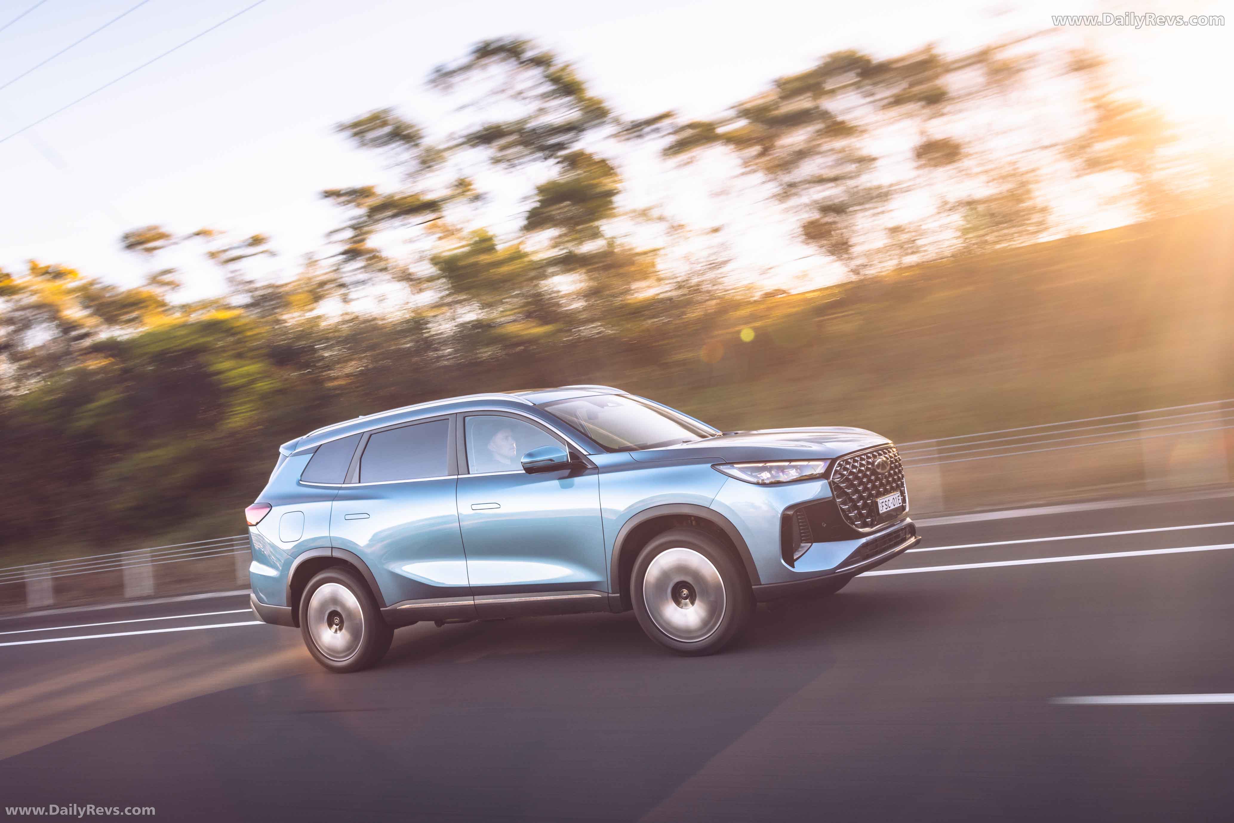 2025 Chery Automobiles Tiggo 8 Super Hybrid Side View