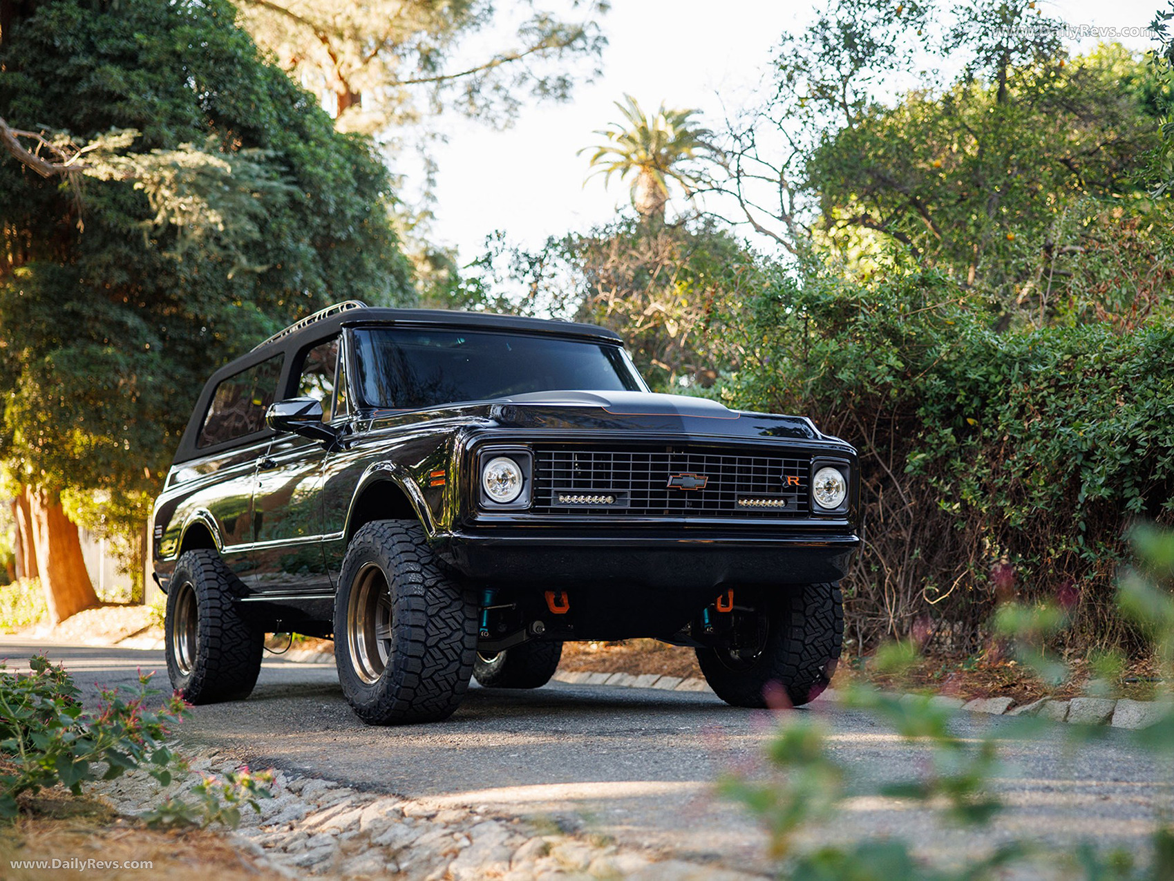 1972 Chevrolet K5 Blazer TUKA Front View