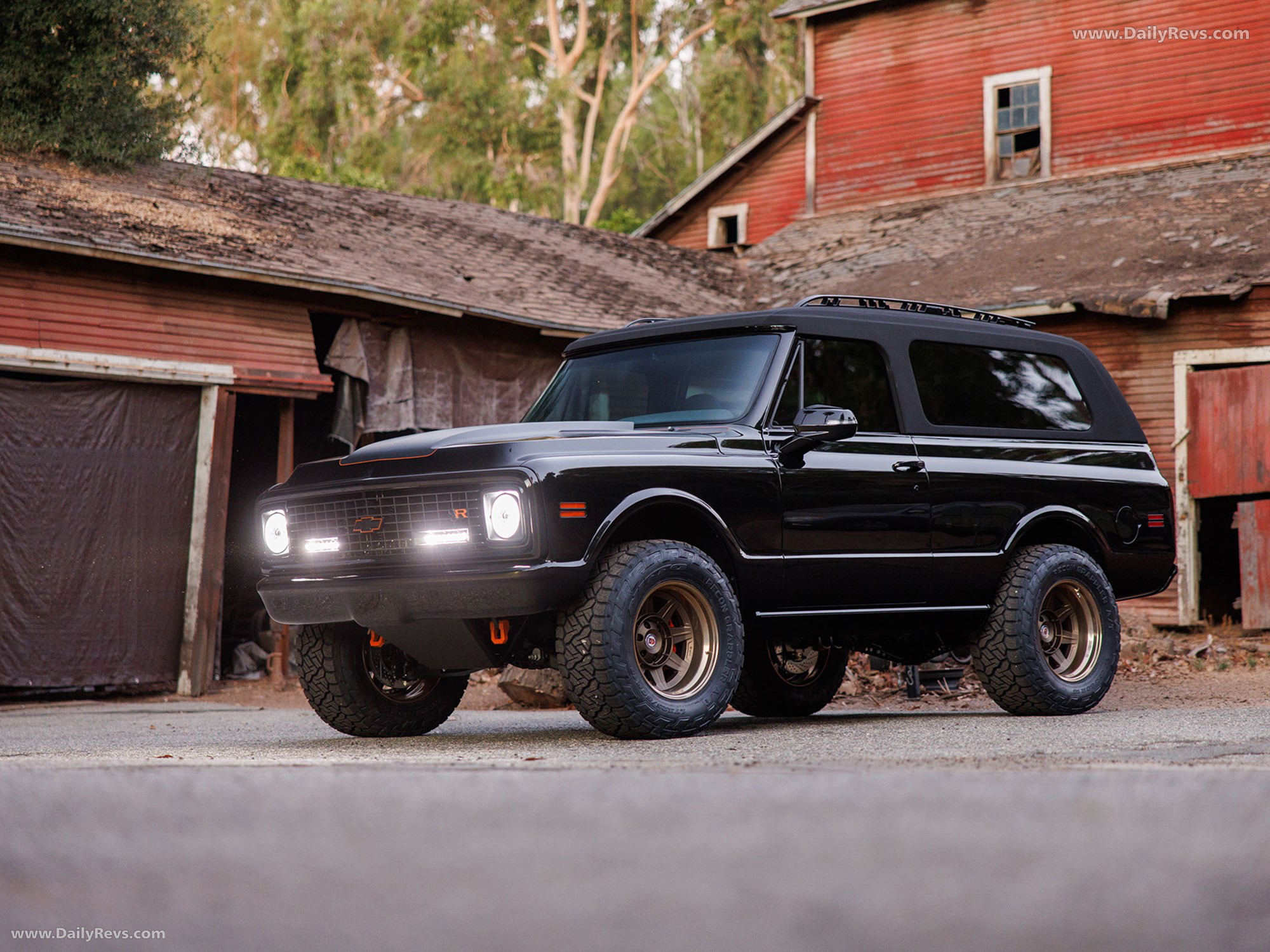 1972 Chevrolet K5 Blazer TUKA Front View