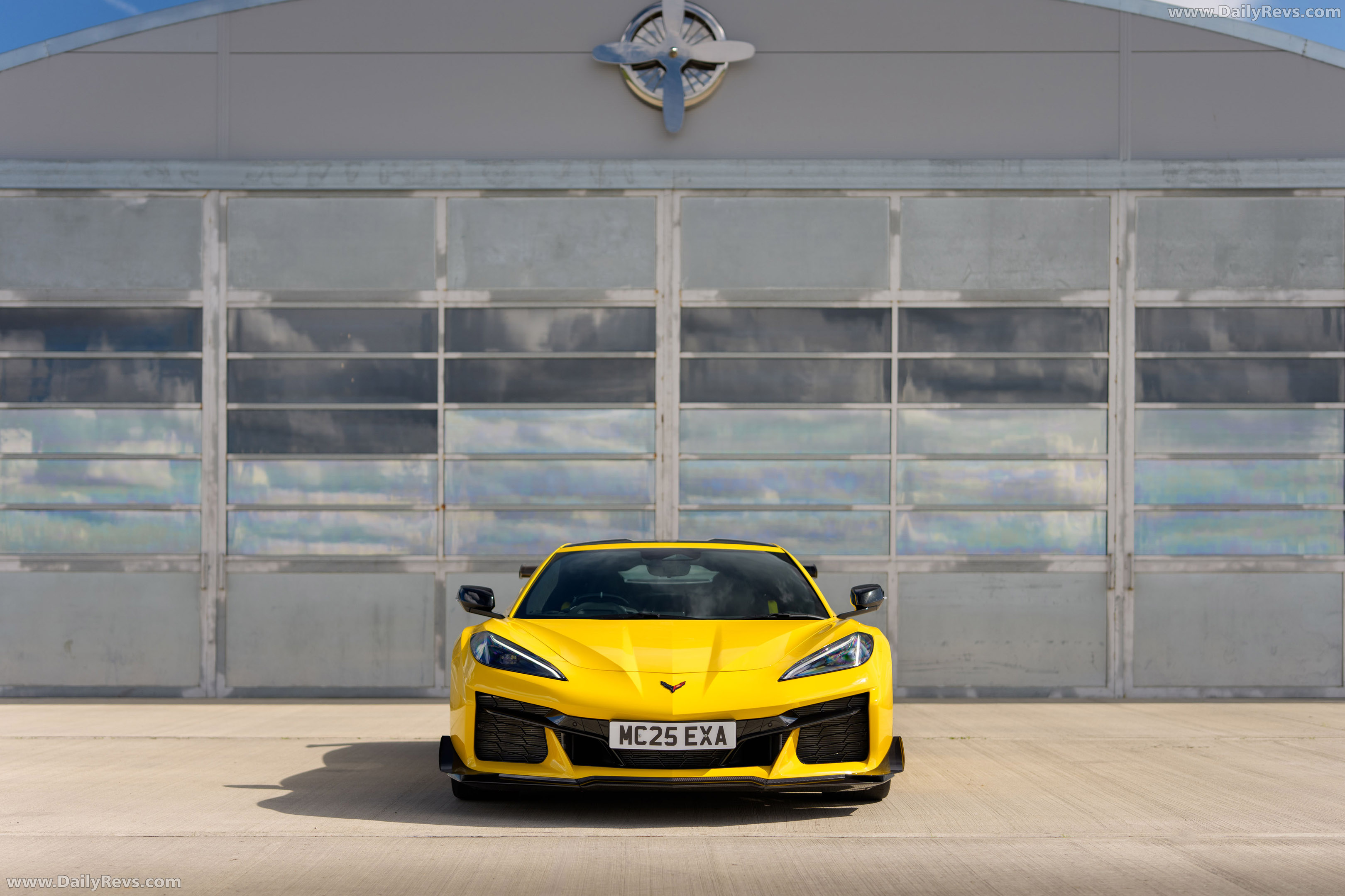 2025 Chevrolet Corvette Z06 Coupe UK Version Front View