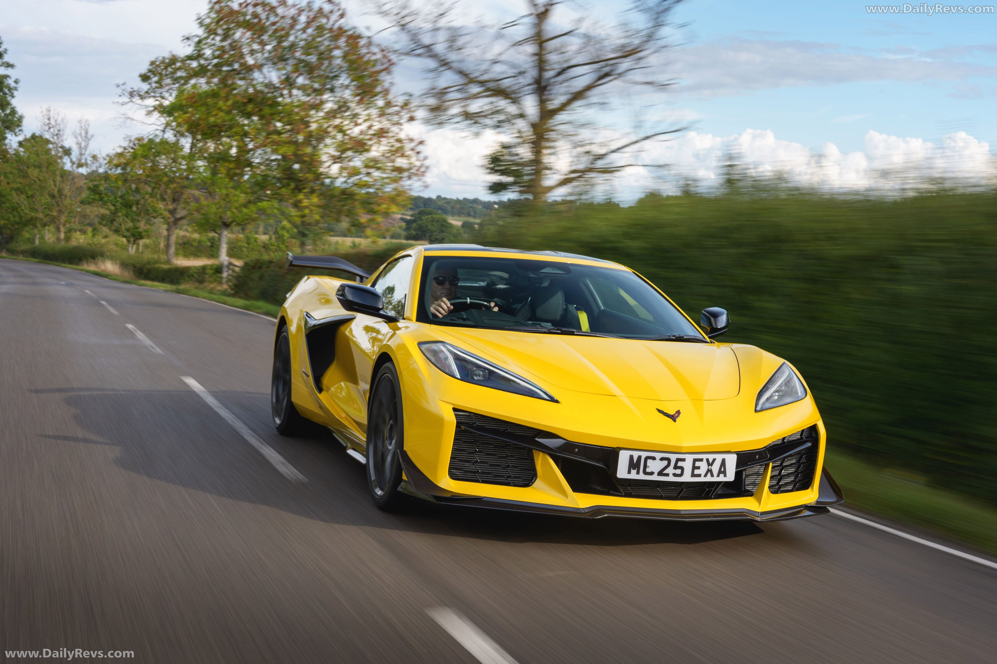 2025 Chevrolet Corvette Z06 Coupe UK Version Front View