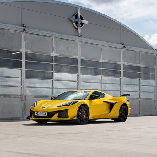 2025 Chevrolet Corvette Z06 Coupe UK Version Front View