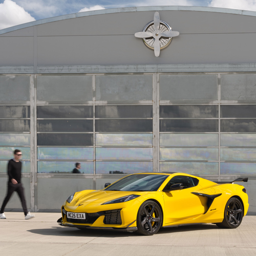 2025 Chevrolet Corvette Z06 Coupe UK Version Front View