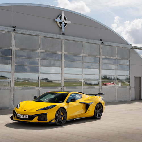 2025 Chevrolet Corvette Z06 Coupe UK Version Front View