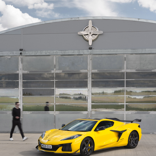 2025 Chevrolet Corvette Z06 Coupe UK Version Front View