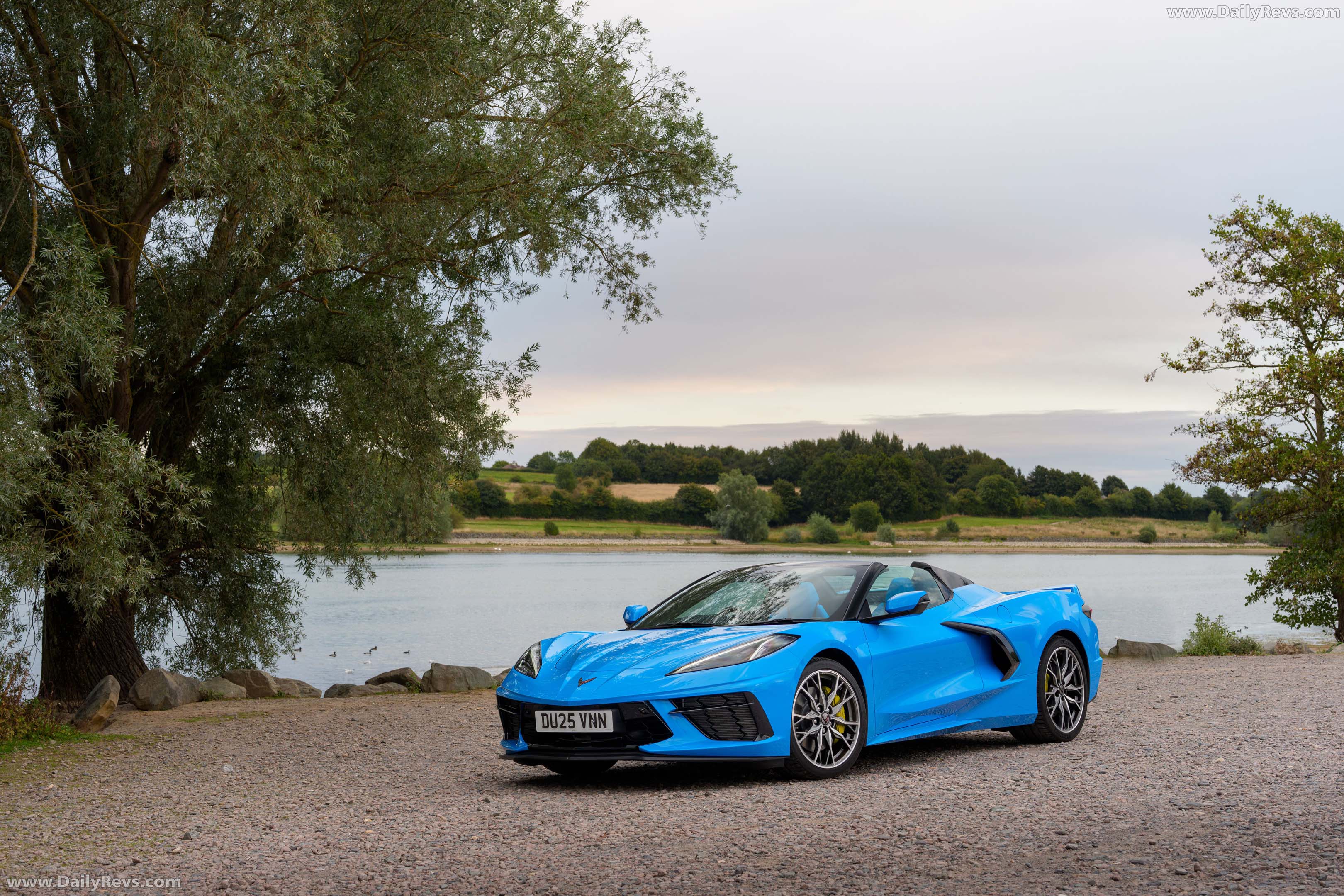 2025 Chevrolet Corvette C8 Stingray Convertible UK Version Front View